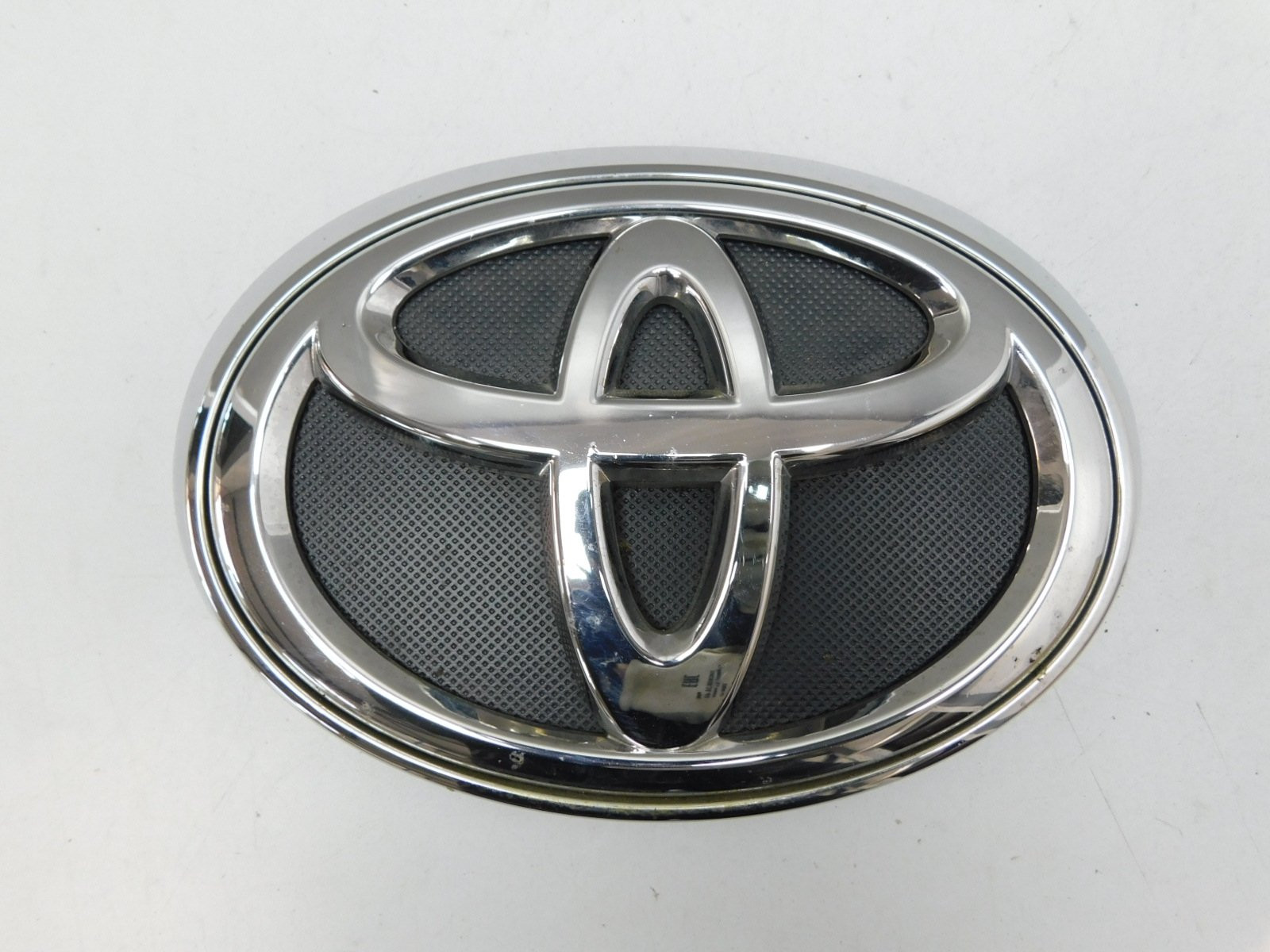 Эмблема Toyota Fortuner 2015>