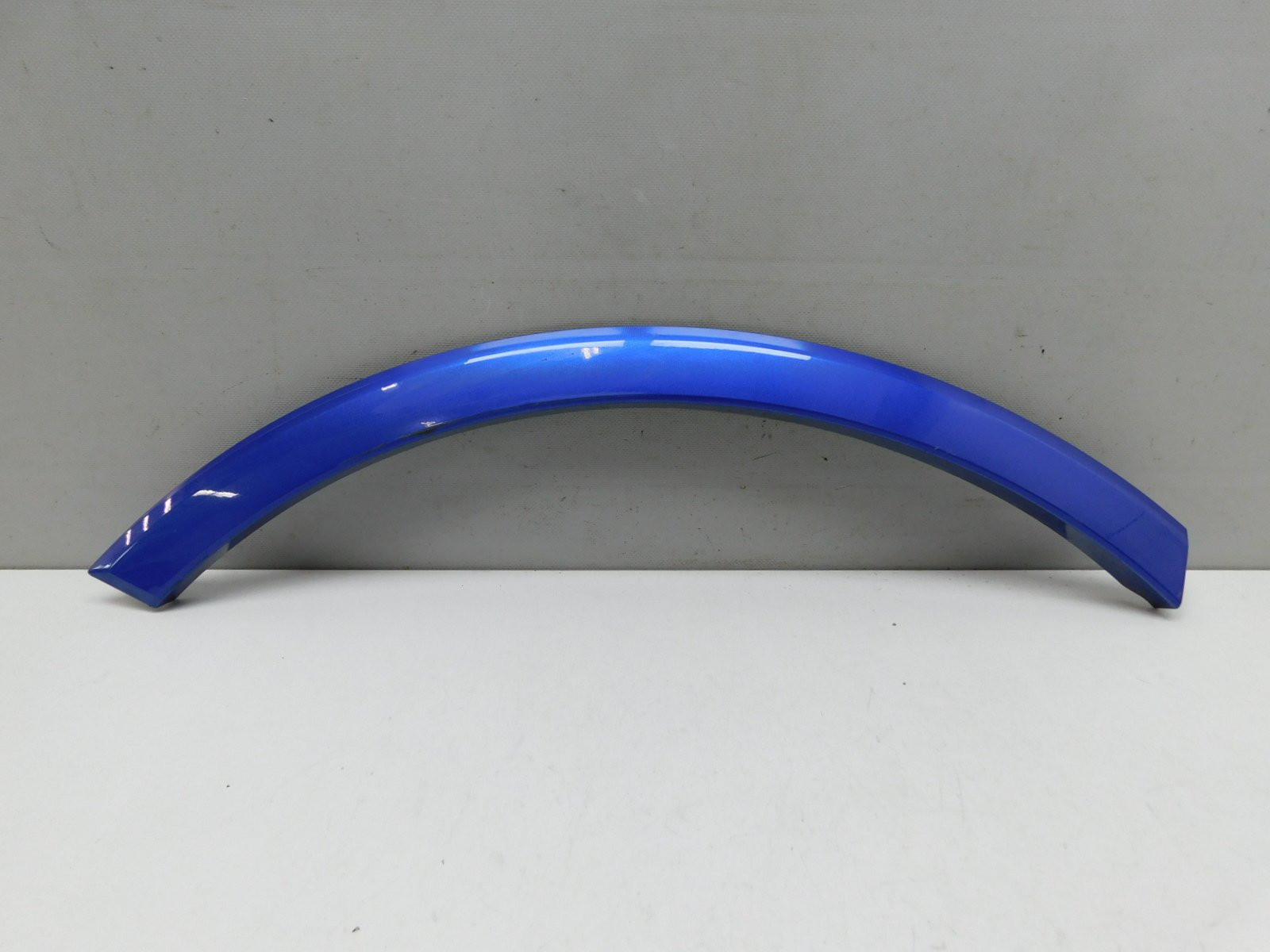 Накладка крыла заднего  правого Audi Q7 [4M] 2015>