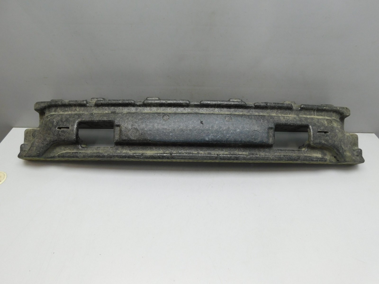 Усилитель переднего бампера Kia Mohave 2009>