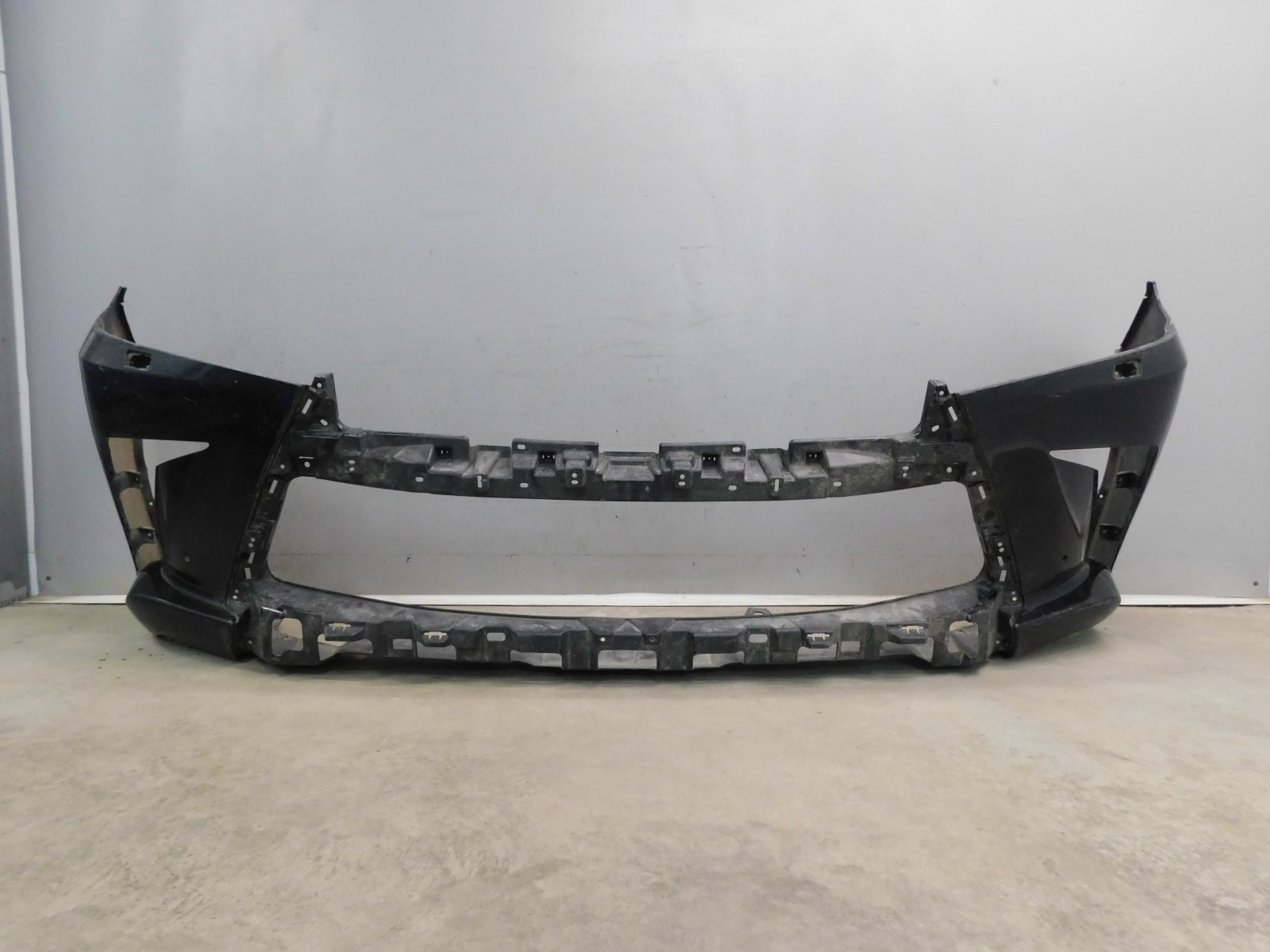 Бампер передний Lexus LX 570 (URJ200) 2007>