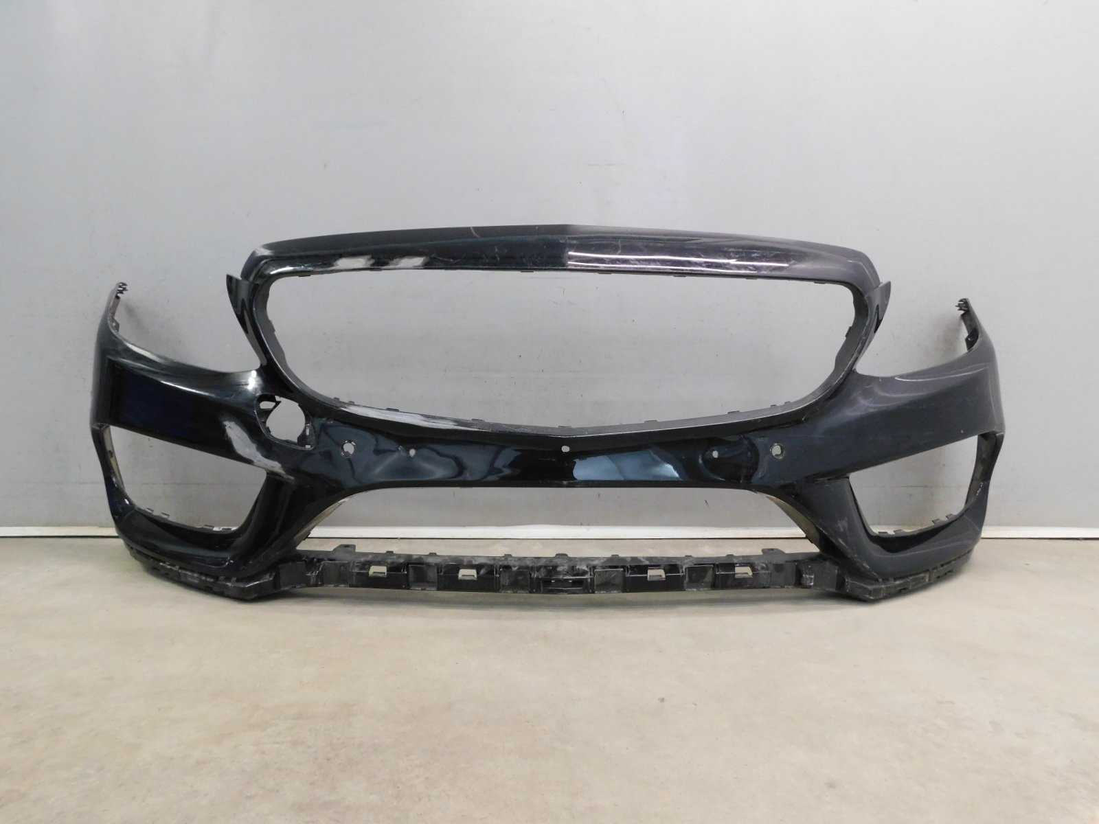 Бампер передний Mercedes-Benz C-Klasse W205 2013>