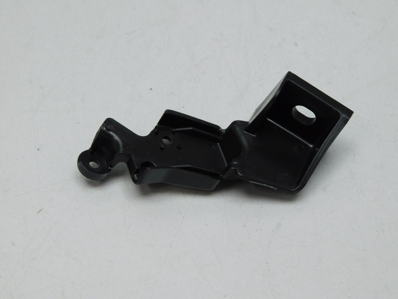 Кронштейн фары левой Toyota Land Cruiser (200) 2008>