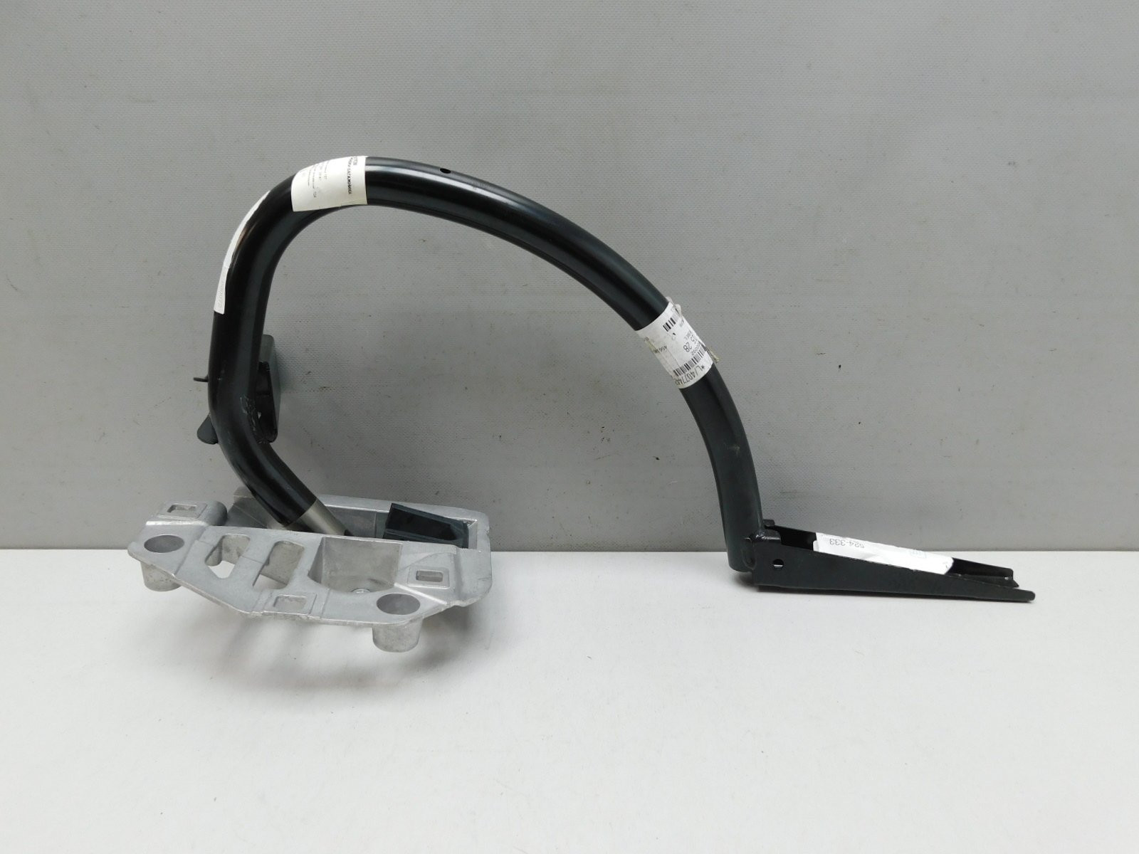 Петля крышки багажника Mercedes-Benz C-Klasse W205 2013>