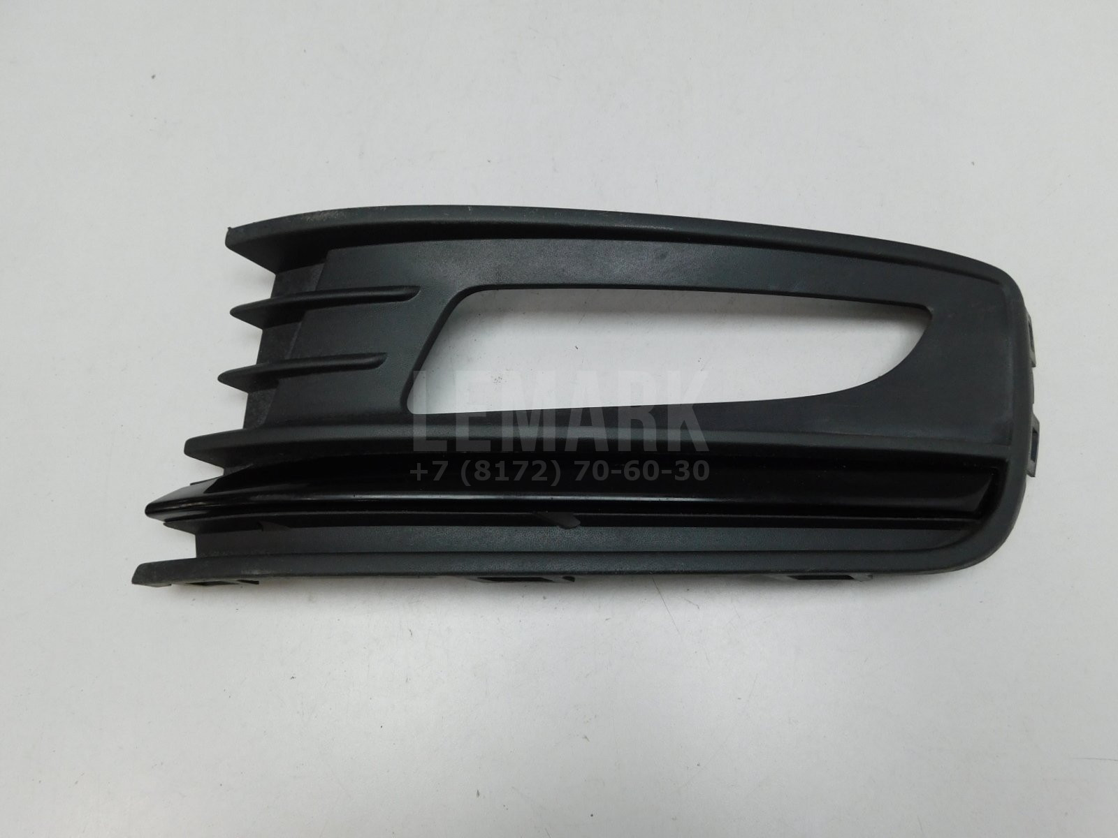 Решетка в бампер левая Volkswagen Polo Sedan 2011-2020 6RU853665F