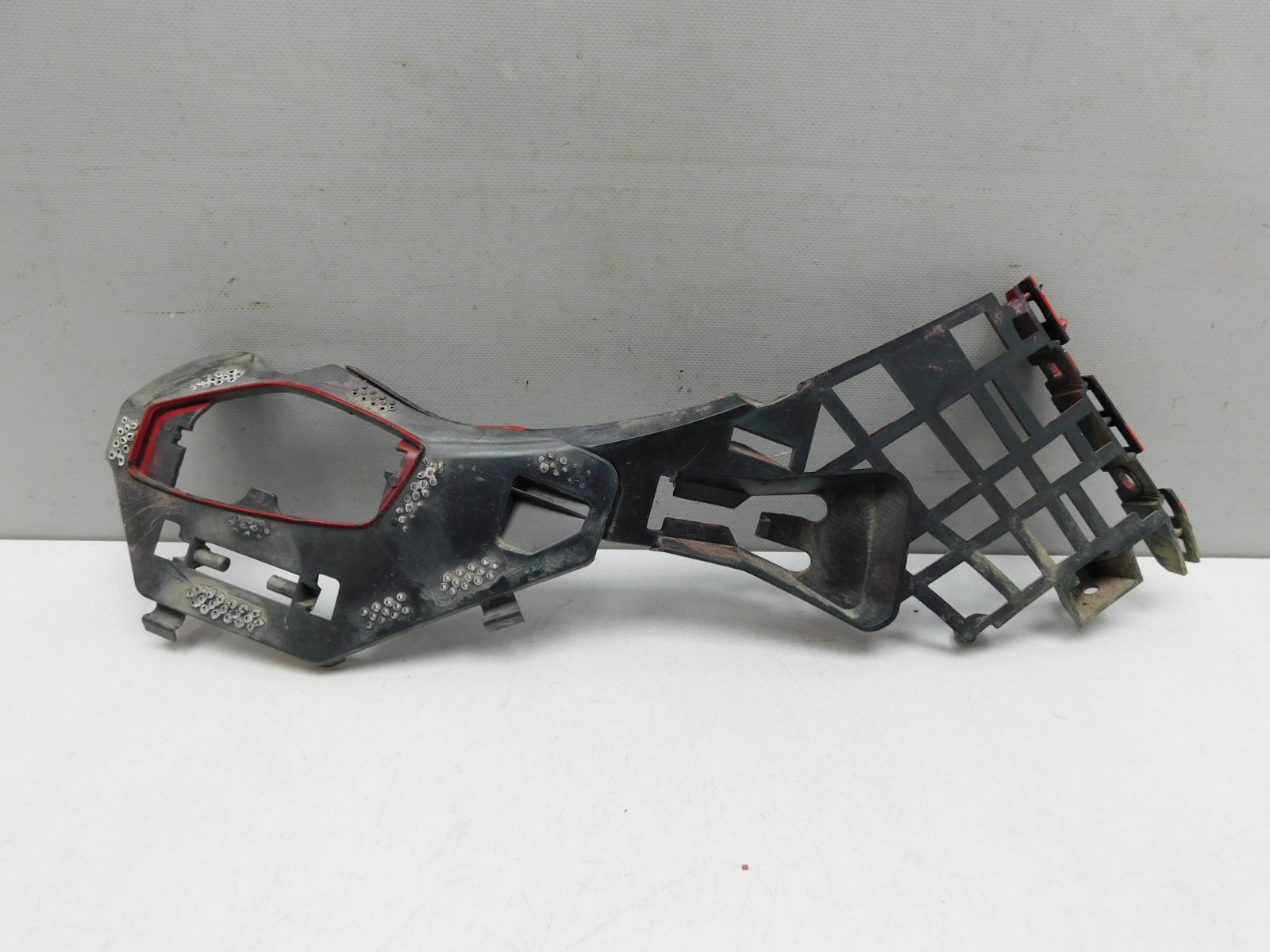 Кронштейн переднего бампера Mercedes-Benz CLA-Klasse C117 2013>