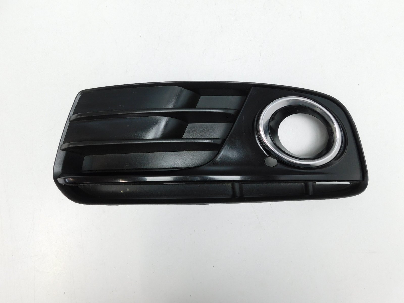 Решетка в бампер левая Audi Q5 2008-2017