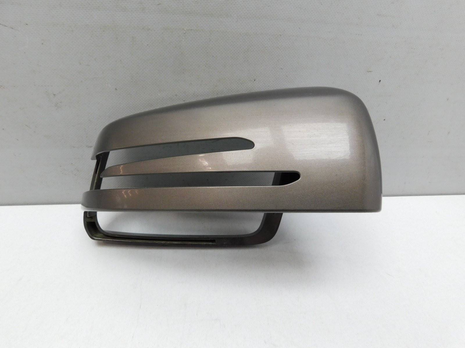 Накладка зеркала правого Mercedes-Benz E-Klasse W212 2009>