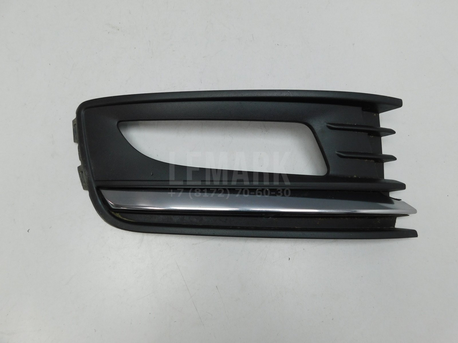 Решетка в бампер правая Volkswagen Polo Sedan 2011-2020 6RU853666F