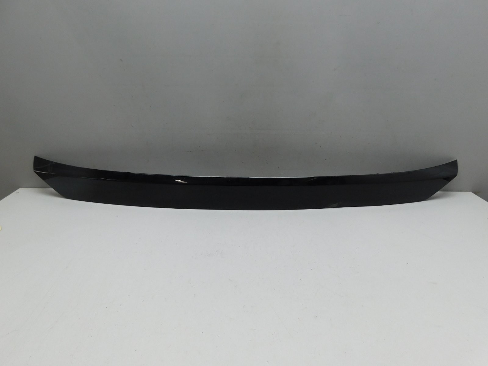 Накладка двери багажника Toyota RAV 4 2006-2013