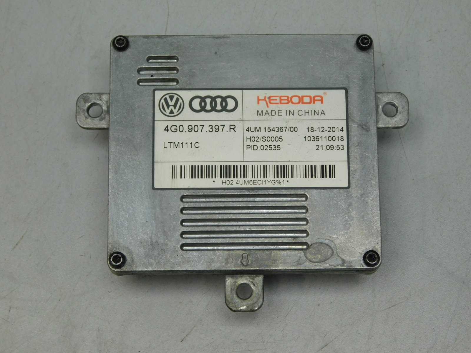 Блок управления светом Audi Q3 2012-2018