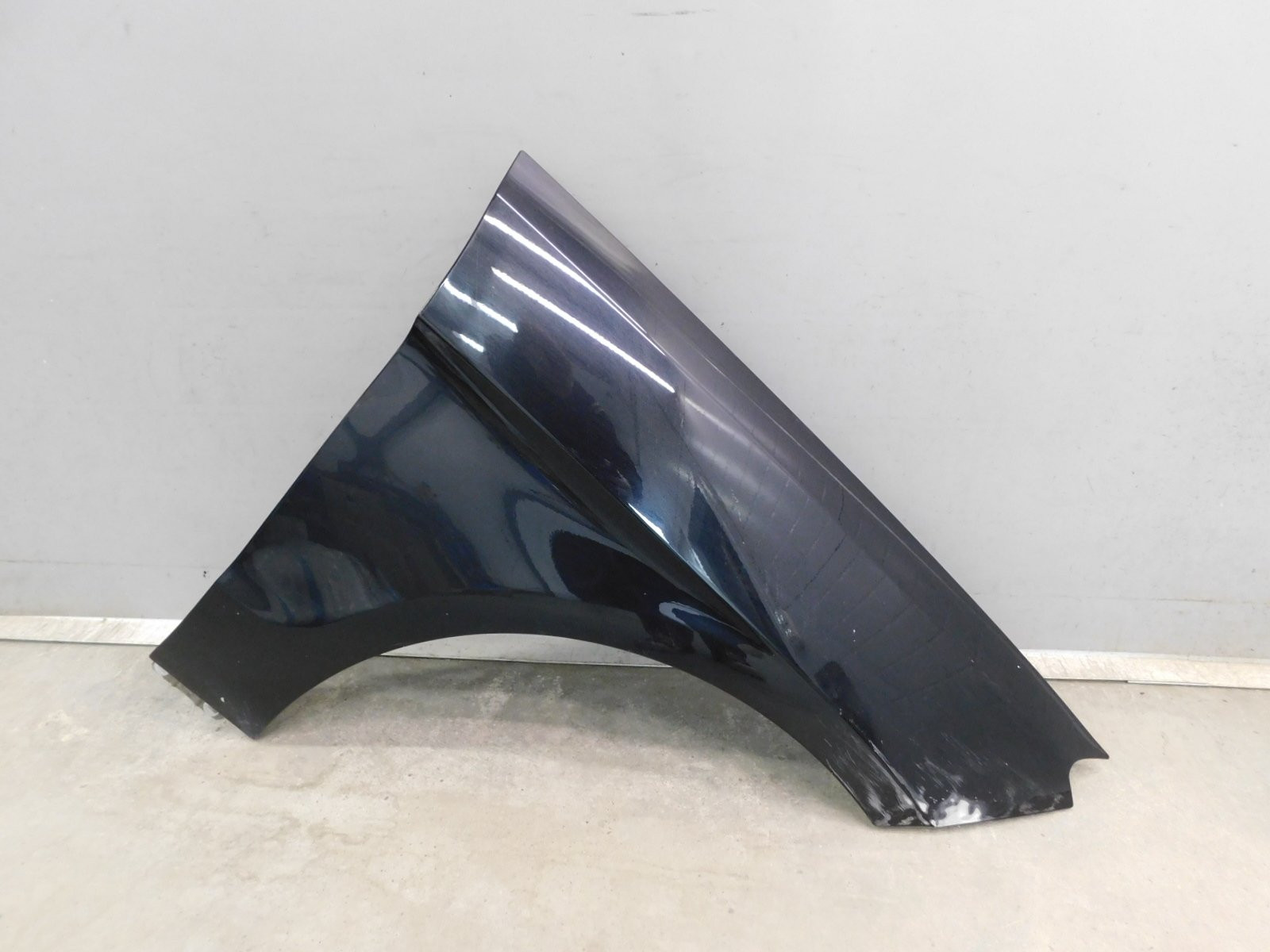 Крыло переднее правое Mercedes-Benz M-Klasse (ML/GLE) W166 2011>