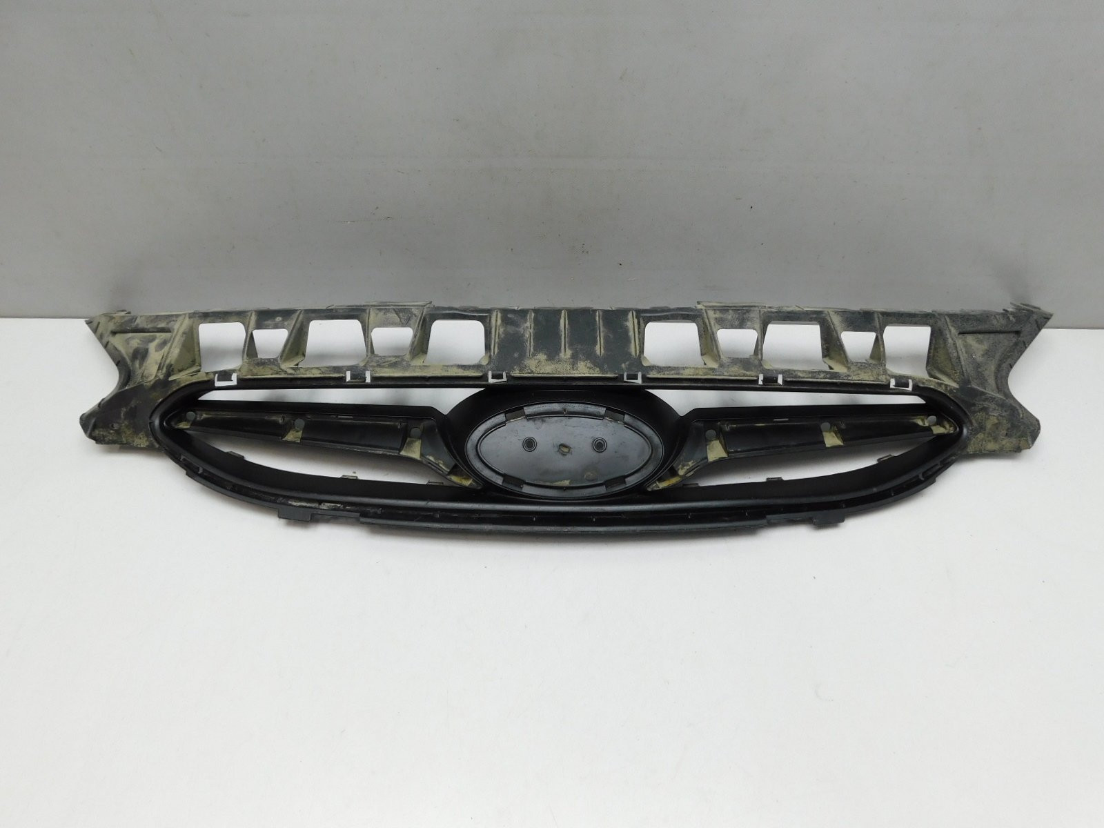 Решетка радиатора Hyundai Solaris 2010-2017