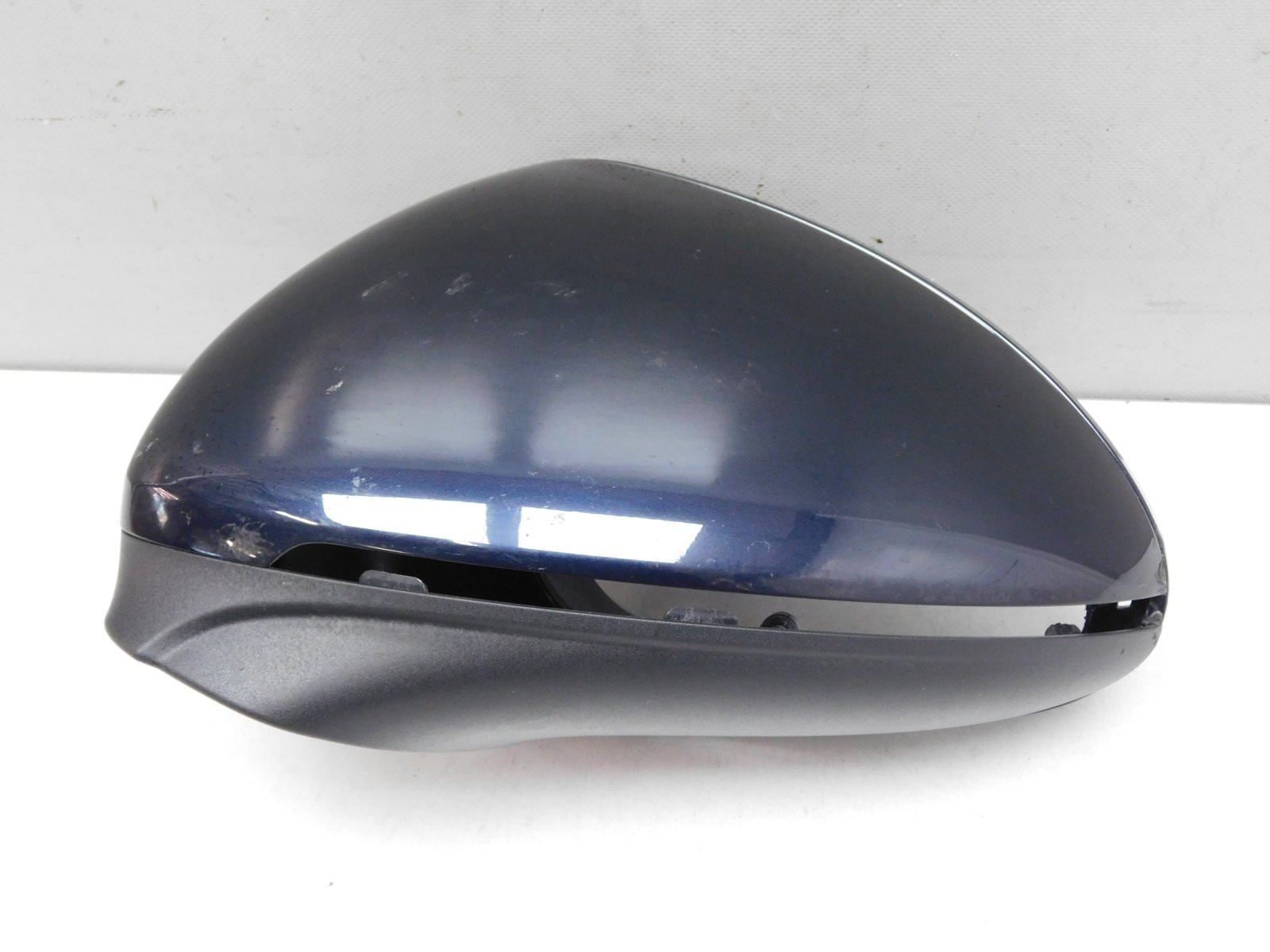 Накладка зеркала левого Porsche Cayenne 2010-2017