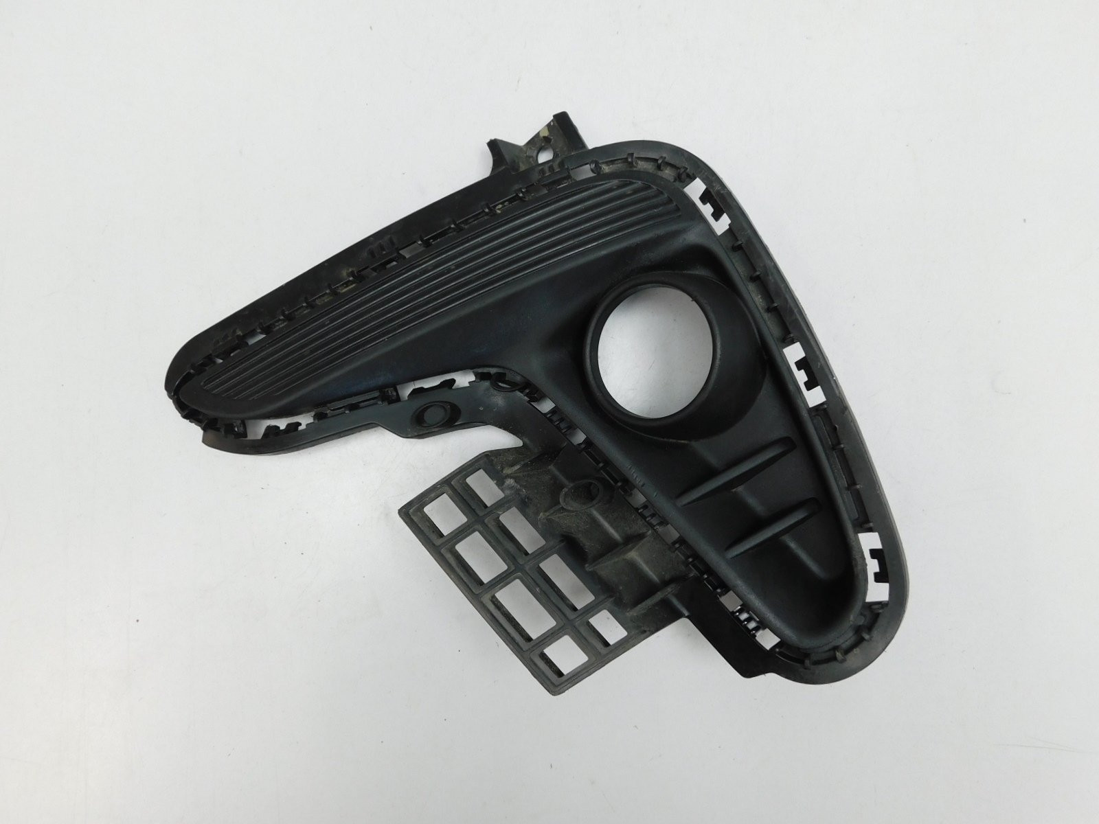 Решетка в бампер левая Kia Rio 2017>