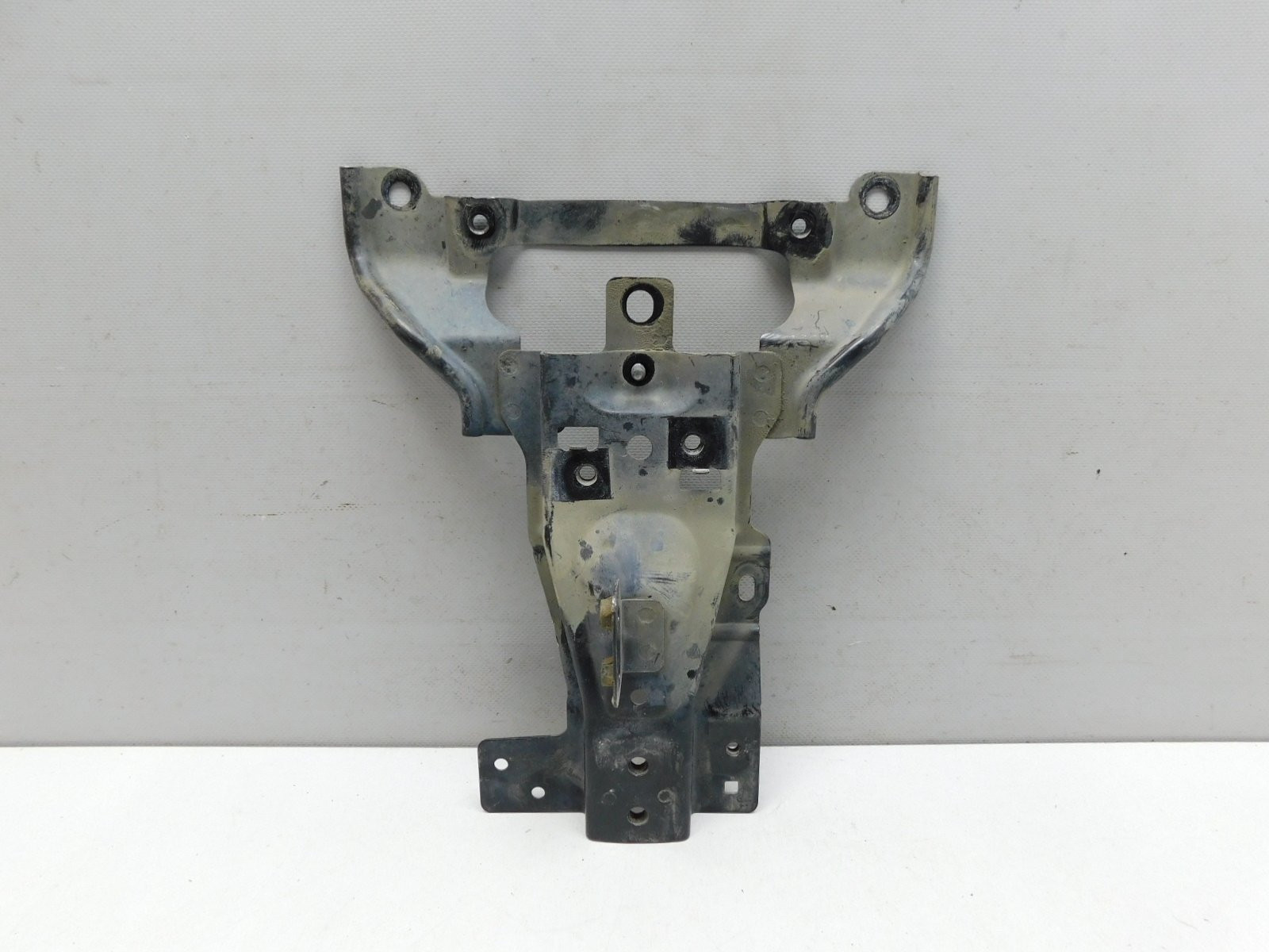 Кронштейн замка капота Nissan X-Trail (T31) 2007-2014