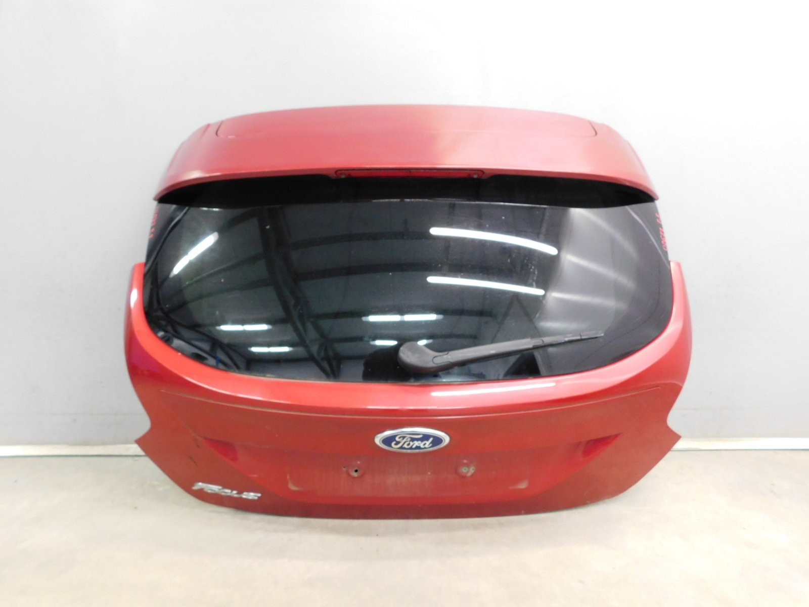 Дверь багажника Ford Focus III 2011>