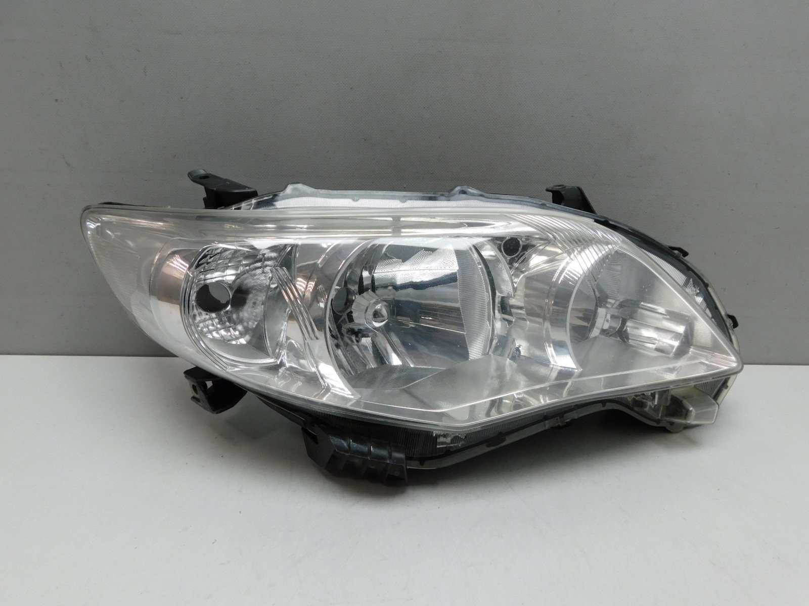 фара toyota арт. 8113002t31