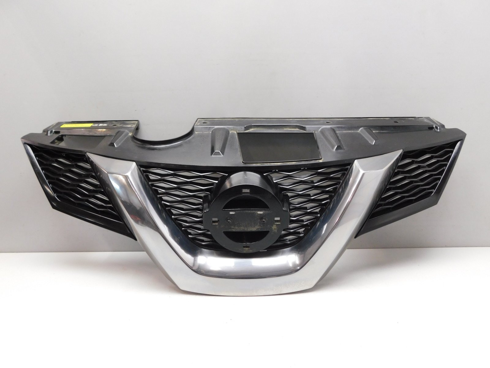 Решетка радиатора Nissan X-Trail (T32) 2014>