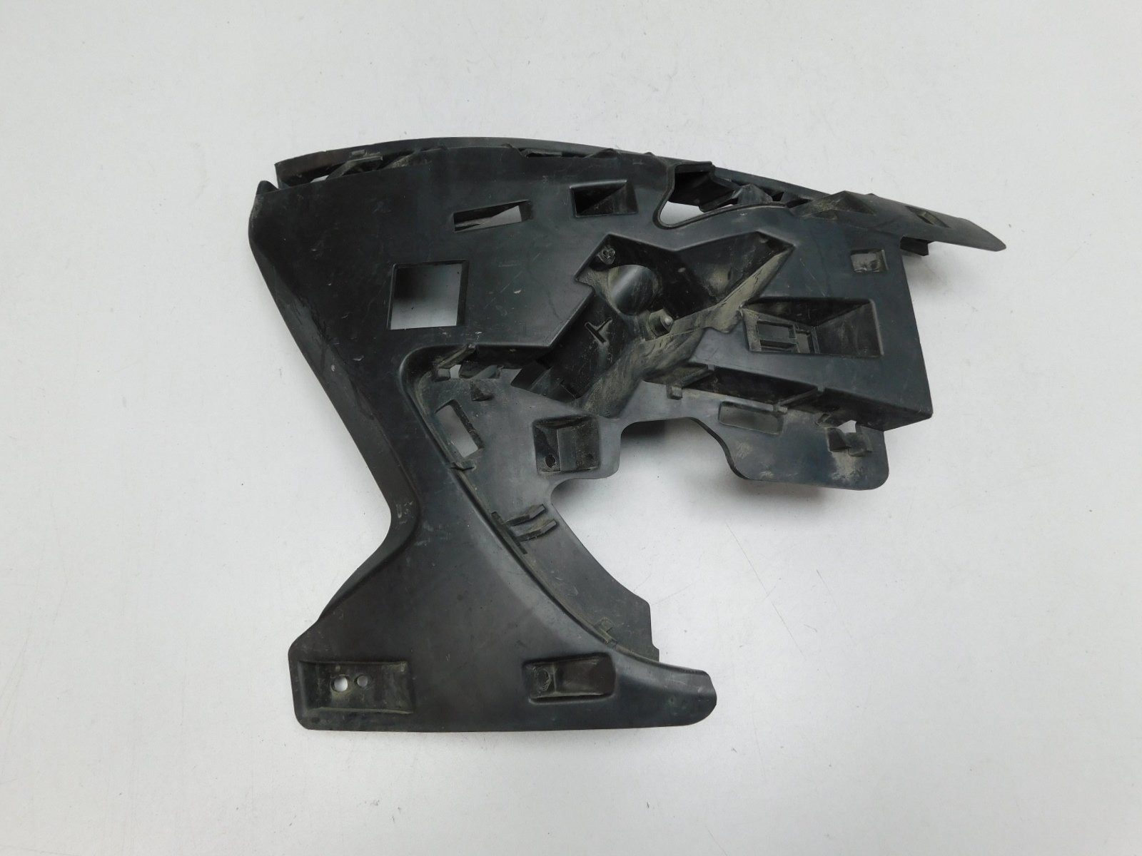 Кронштейн переднего бампера Volvo S60 2010-2018