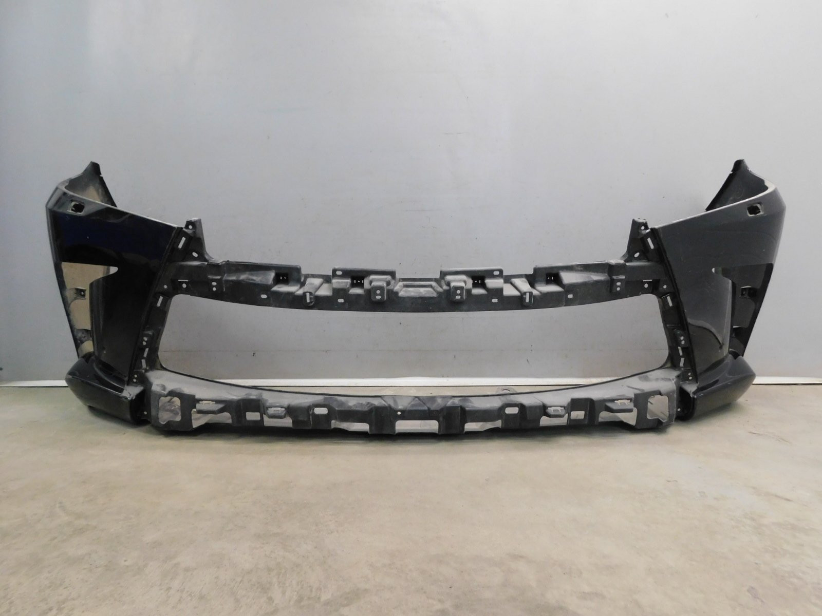 Бампер передний Lexus LX 570 (URJ200) 2007>