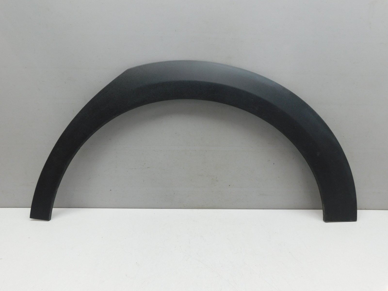 Накладка крыла заднего  левого Mercedes-Benz E-Klasse W213 2016>