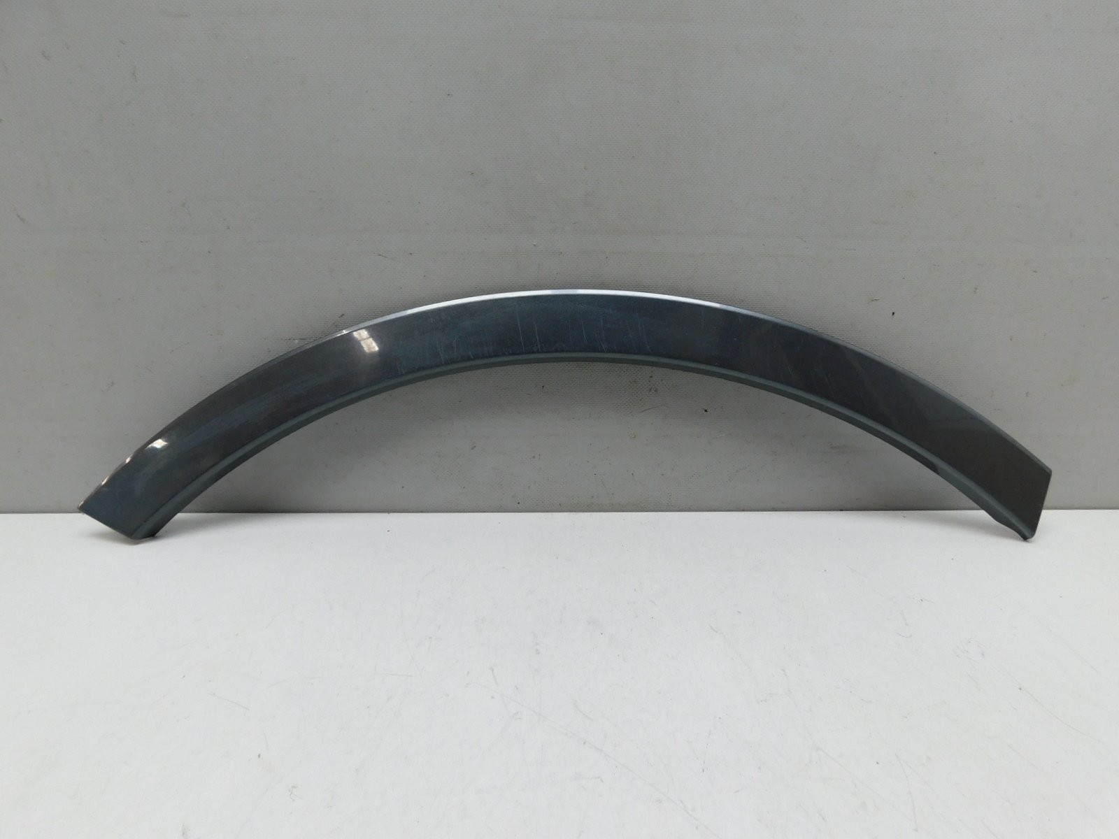 Накладка крыла заднего  правого Audi Q7 [4M] 2015>