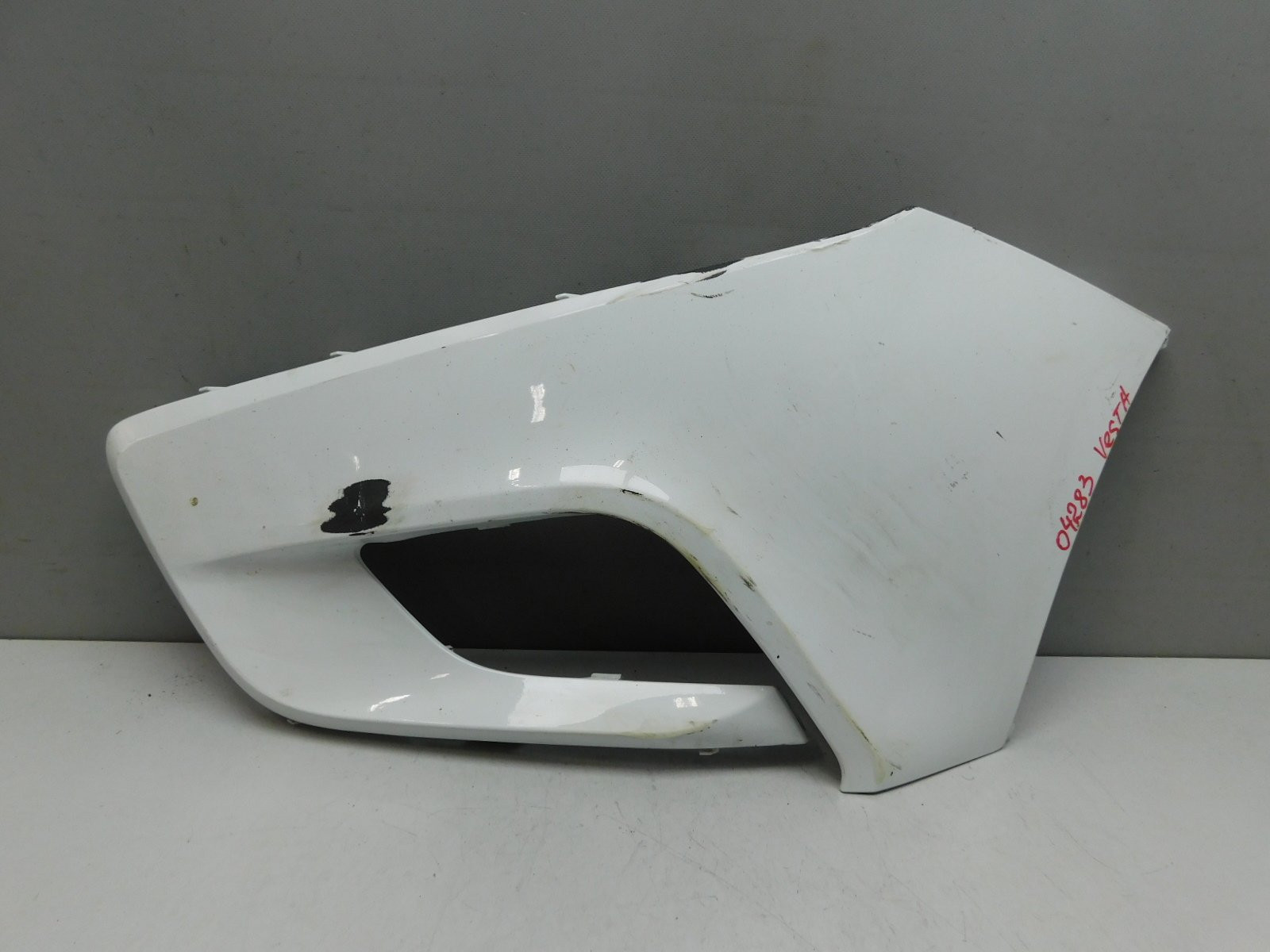 Накладка переднего бампера VAZ Vesta 2015>