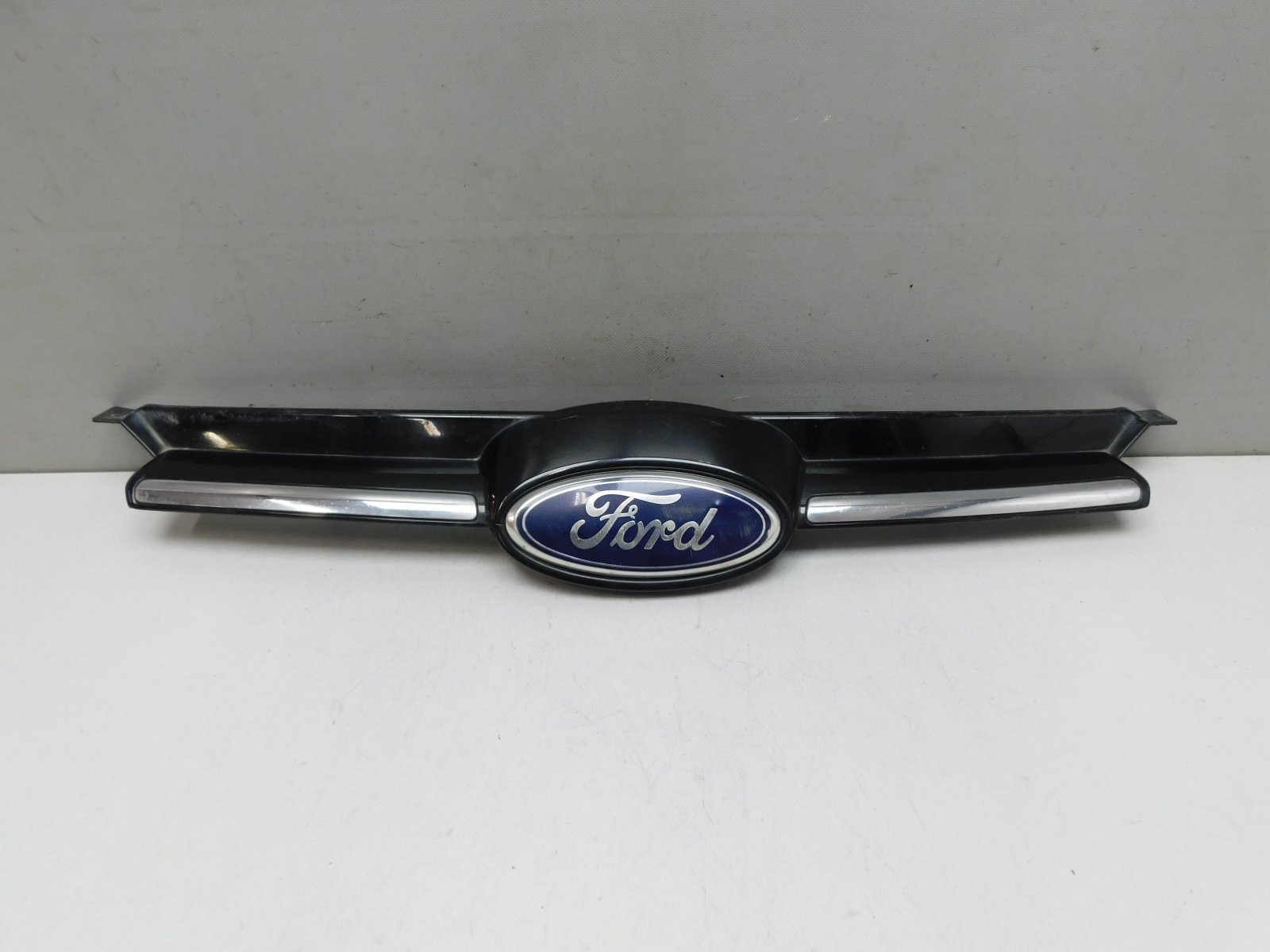 Решетка радиатора Ford Focus III 2011>