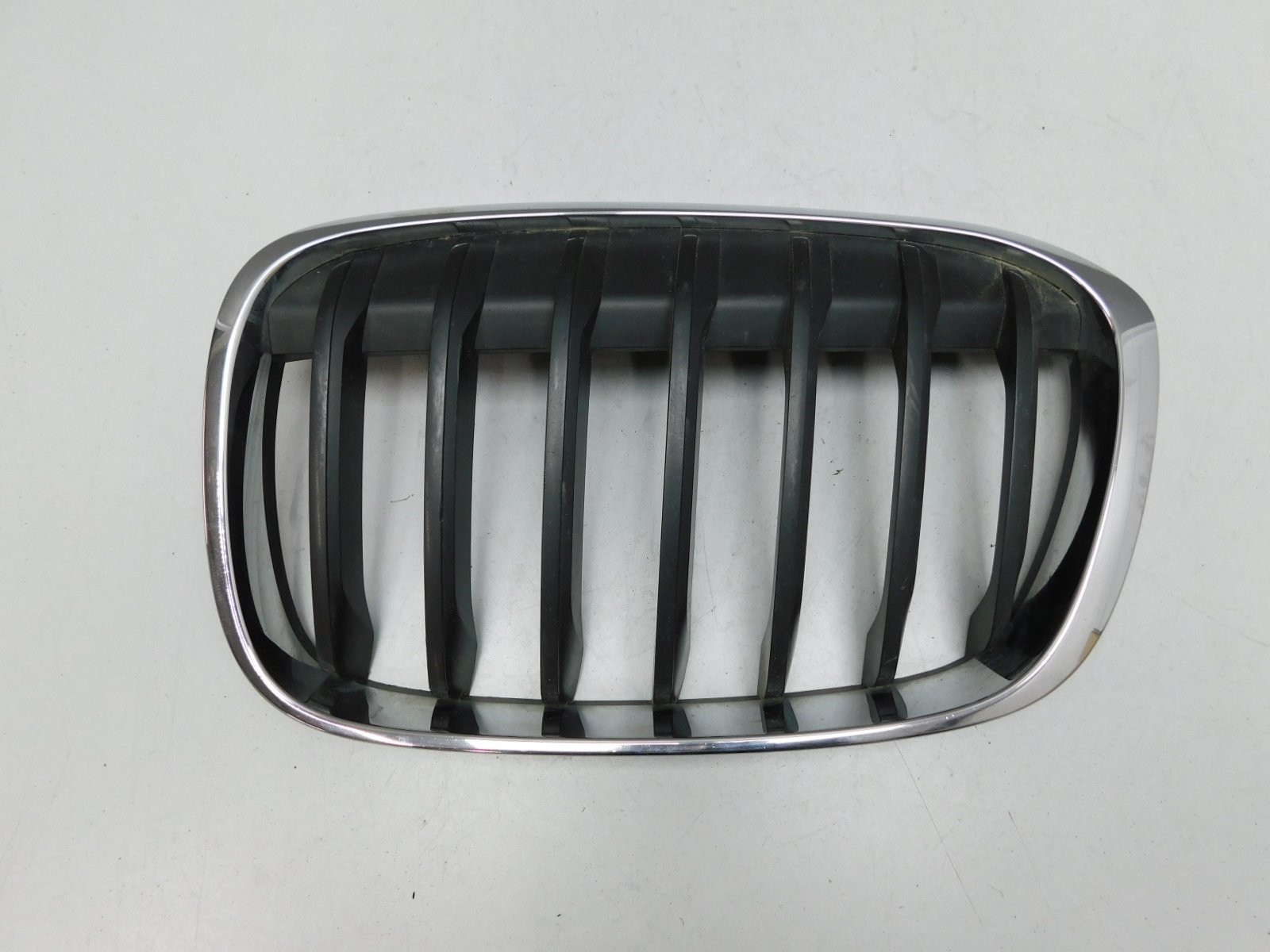 Решетка радиатора BMW X1 F48 2015>