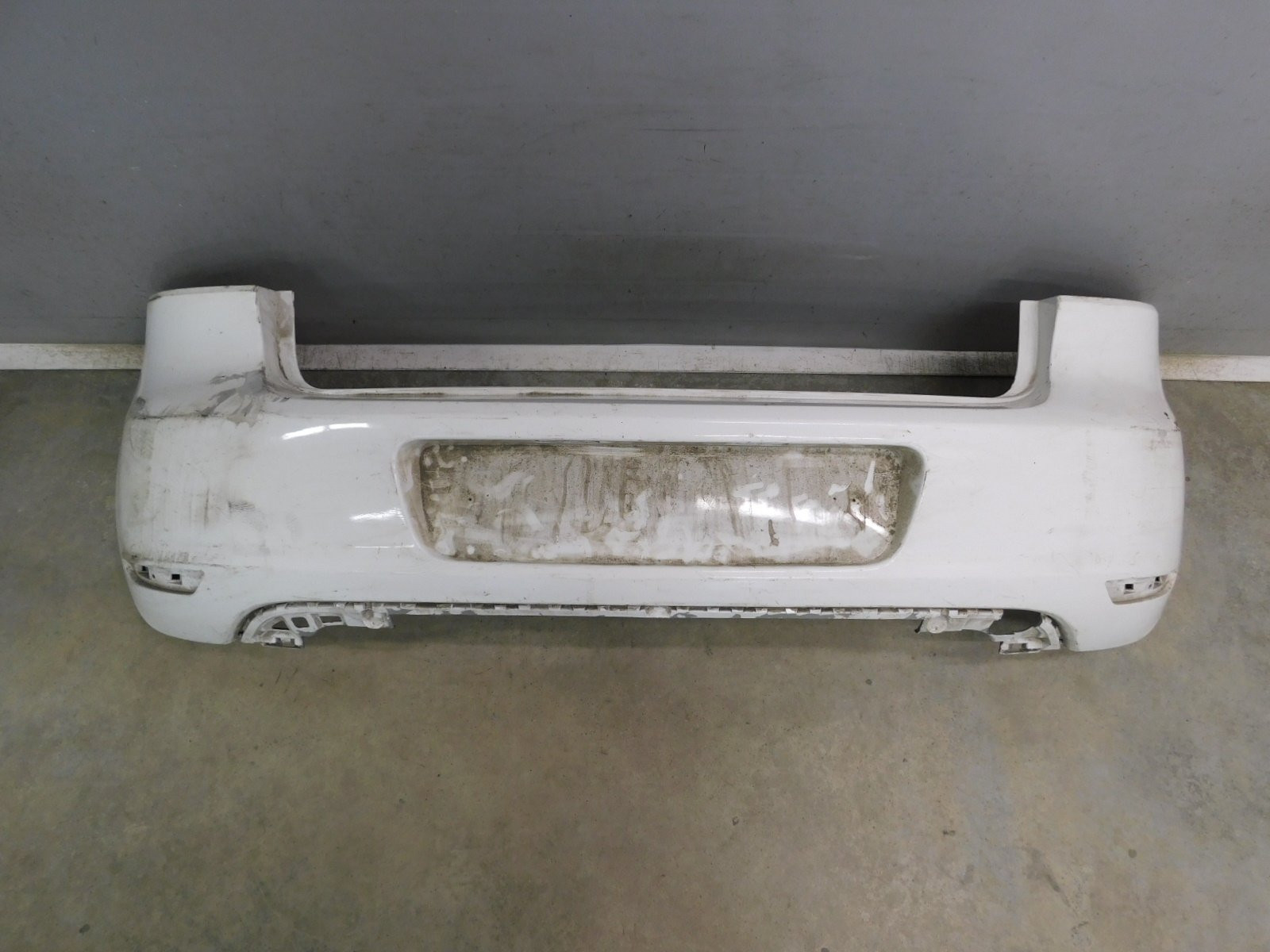 Бампер задний Volkswagen Golf VI 2009-2013