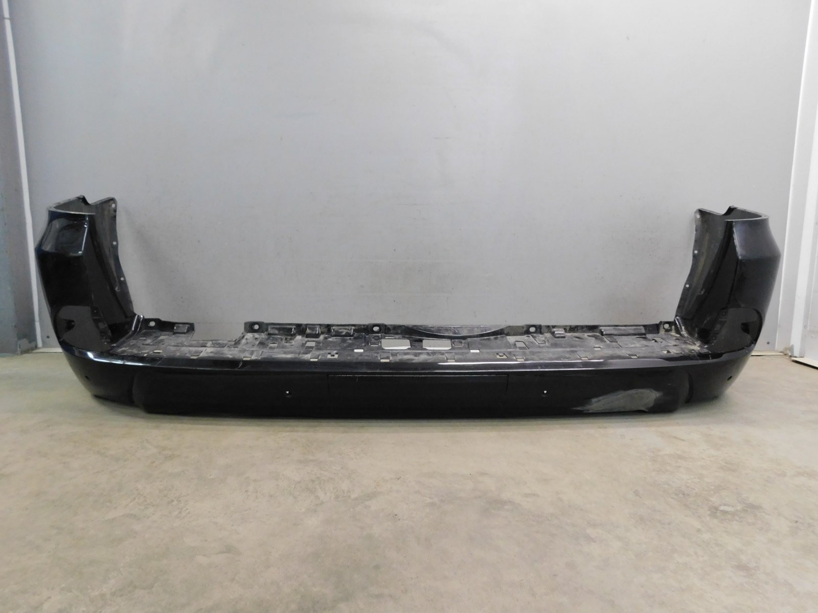 Бампер задний Lexus LX 570 (URJ200) 2007>