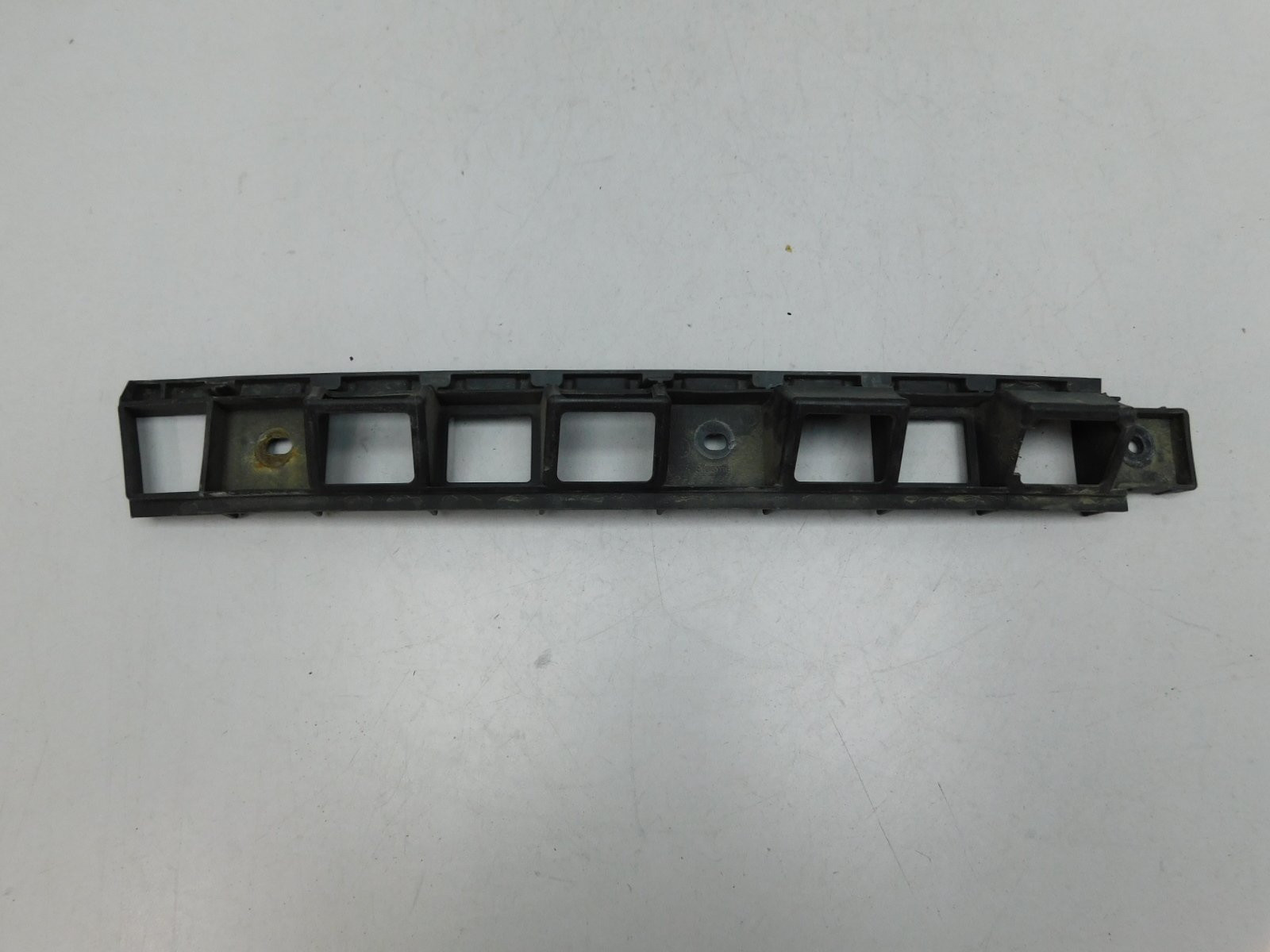 Кронштейн заднего бампера Skoda Superb 2008-2015