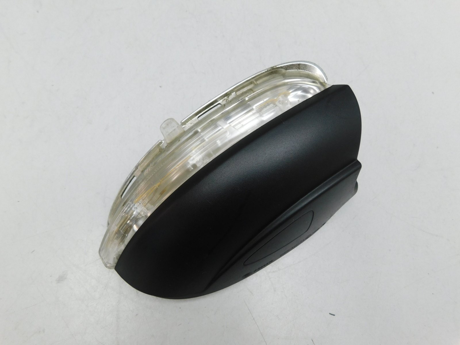 Повторитель указателя поворота Volkswagen Golf VI 2009-2013