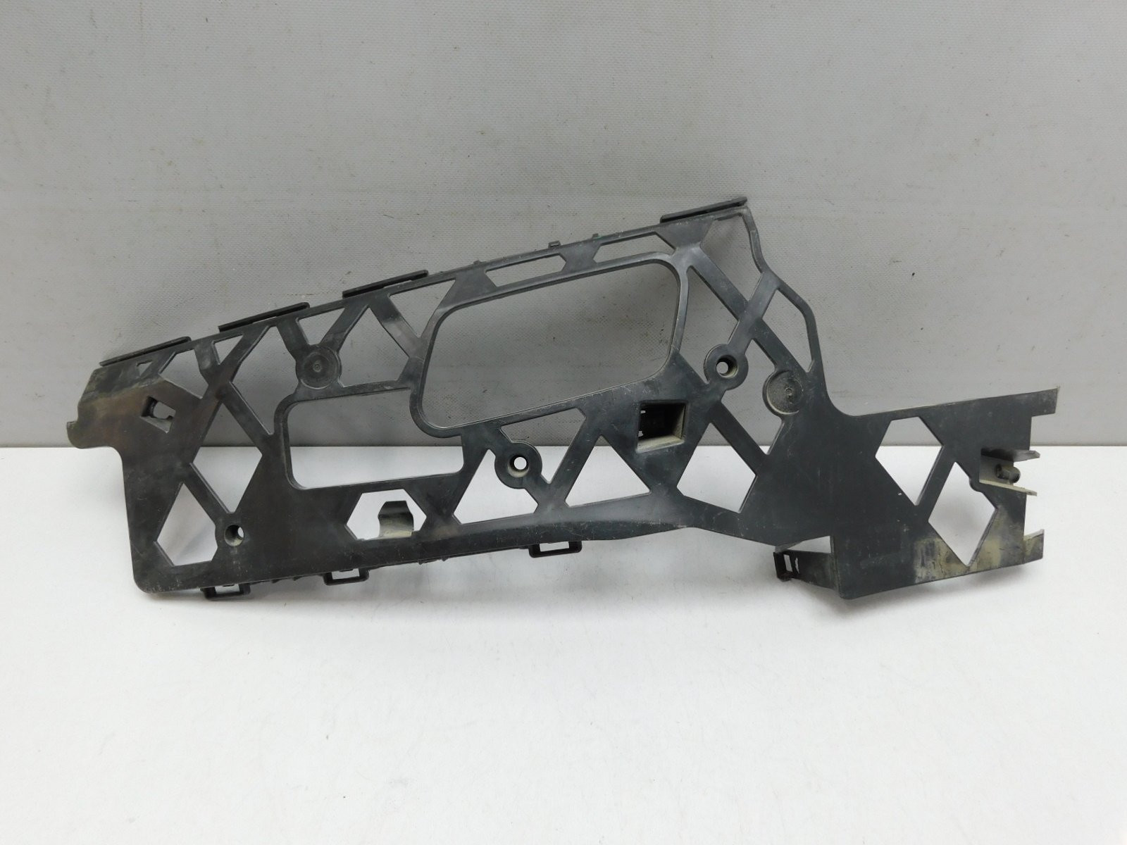 Кронштейн переднего бампера Volkswagen Passat CC 2008-2017