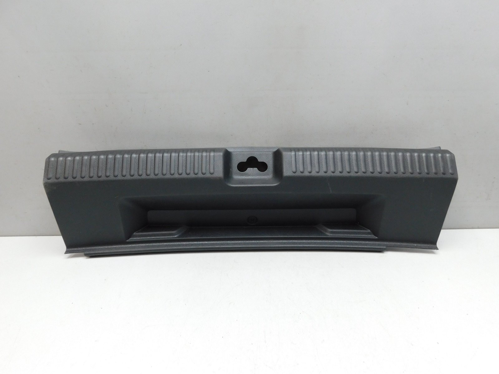 Обшивка багажника Volkswagen Polo Sedan 2011-2020