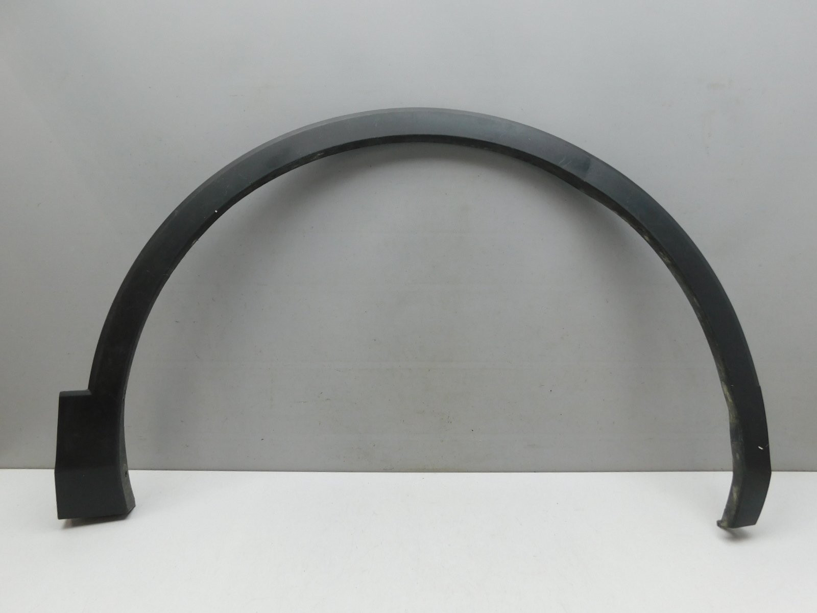 Накладка крыла переднего правого Volkswagen Tiguan 2017>