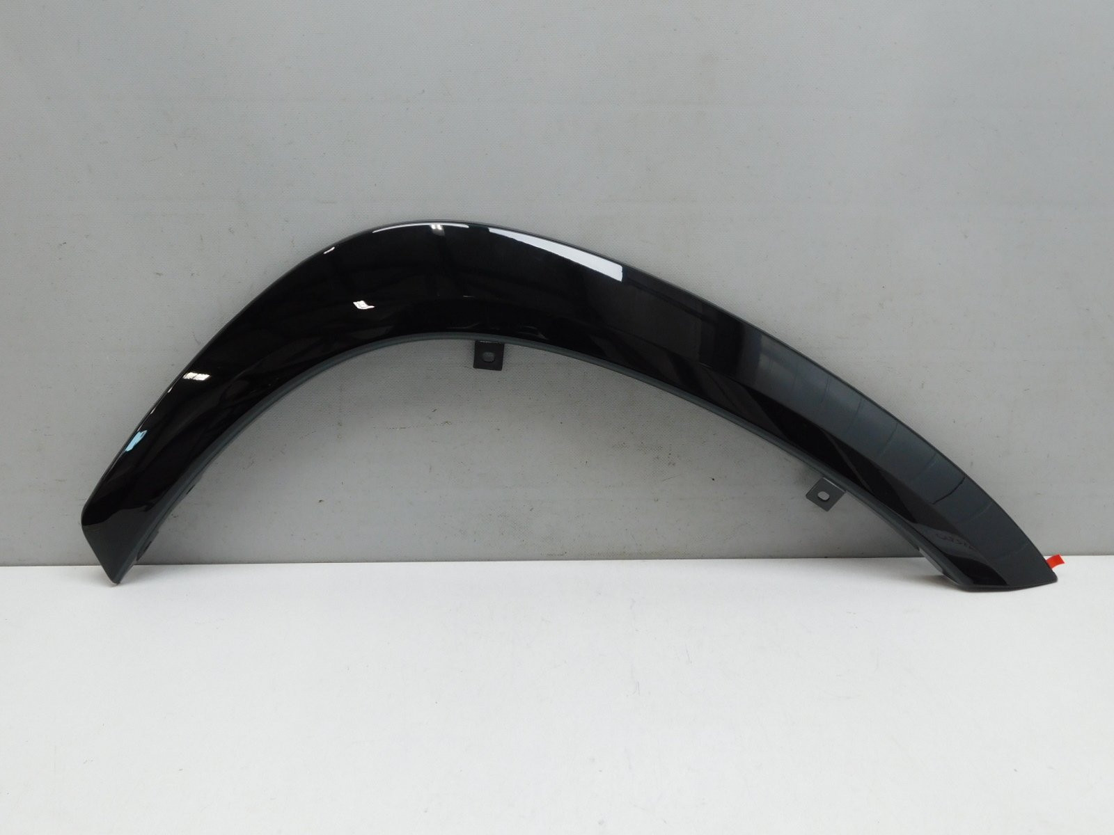 Накладка крыла переднего правого Mitsubishi Pajero/Montero Sport (KS) 2015>