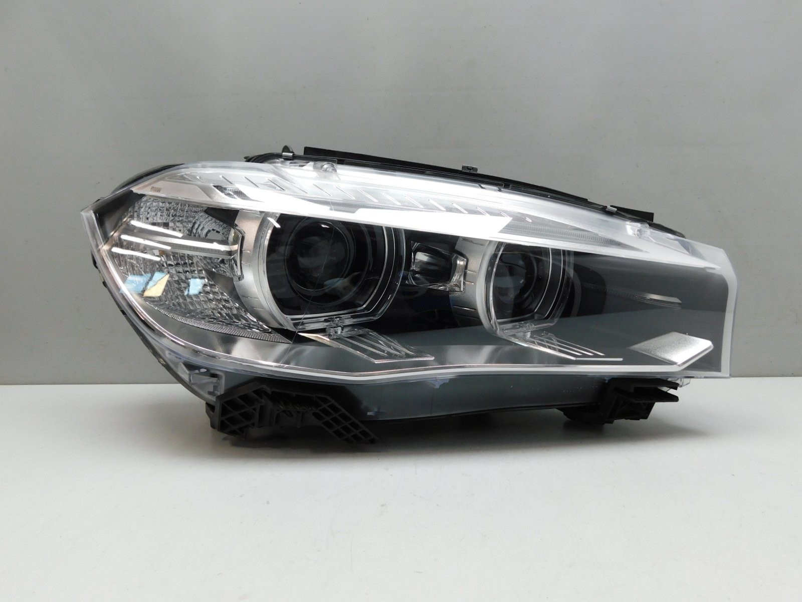 Фара правая BMW X5 F15 2013-2018