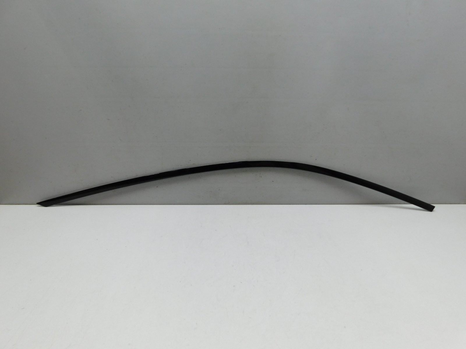 Накладка двери передней левой BMW 3-серия G20 2018>