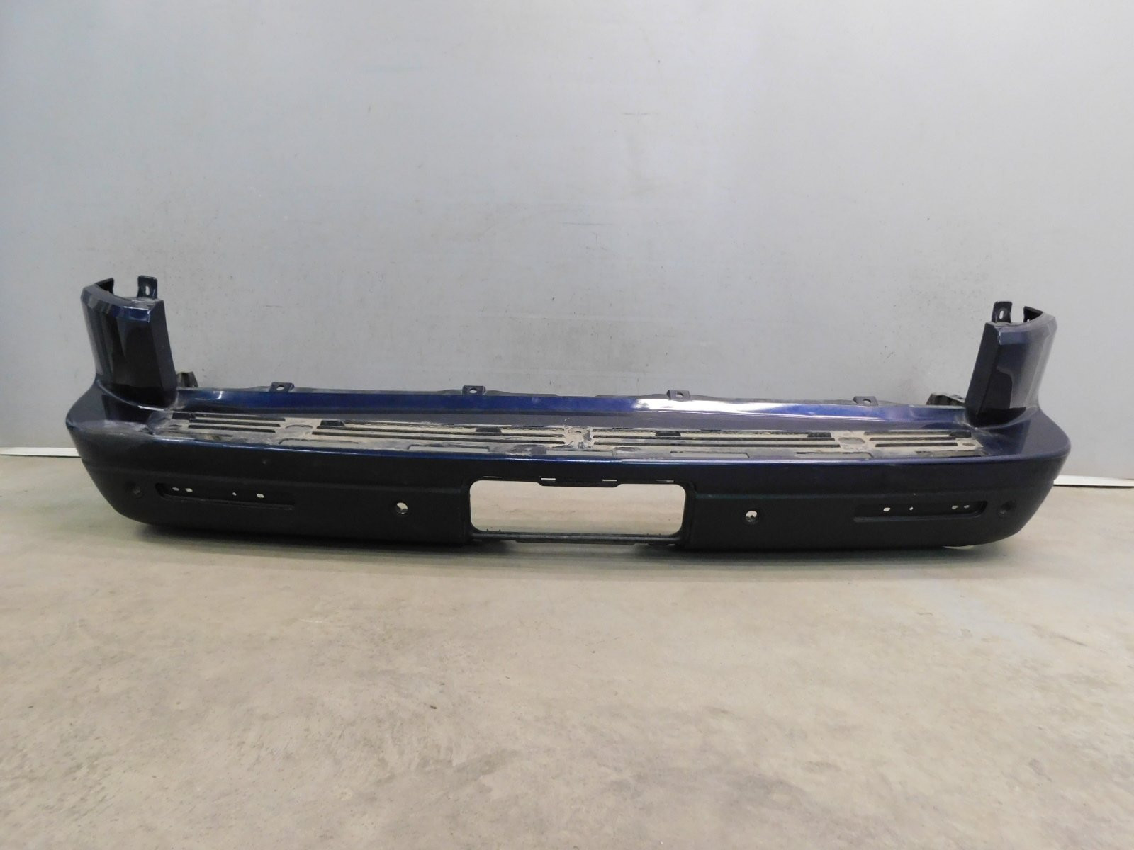 Бампер задний Land Rover Discovery IV 2009>