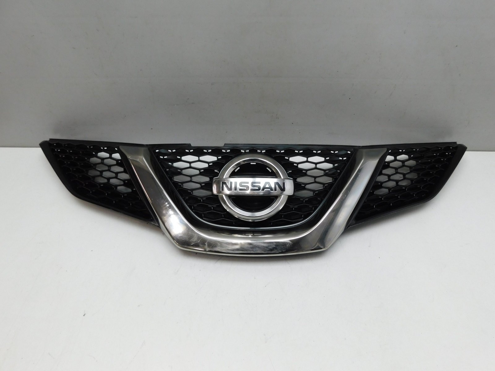 Решетка радиатора Nissan Qashqai (J11) 2014>