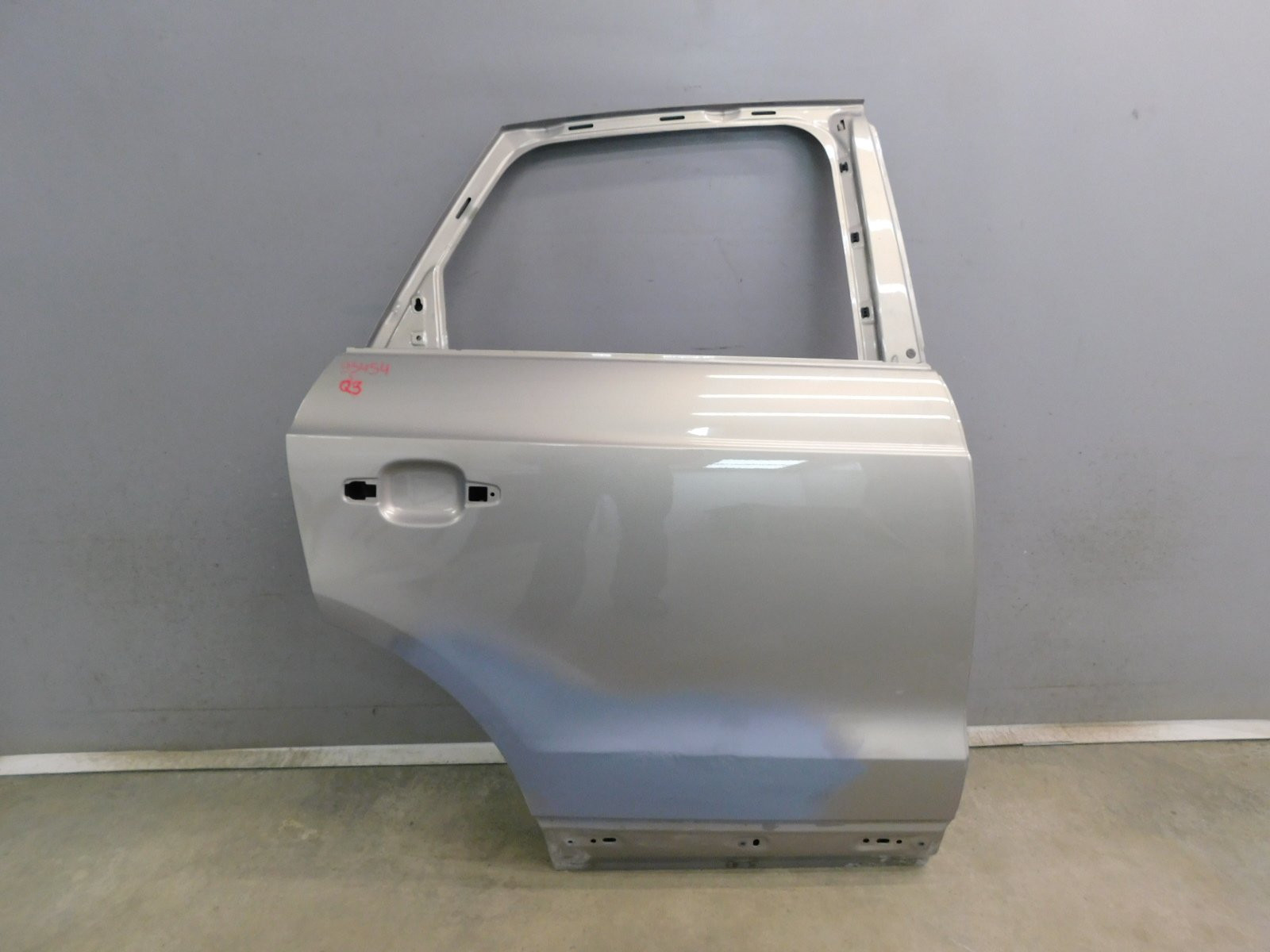 Дверь задняя правая Audi Q3 2012-2018