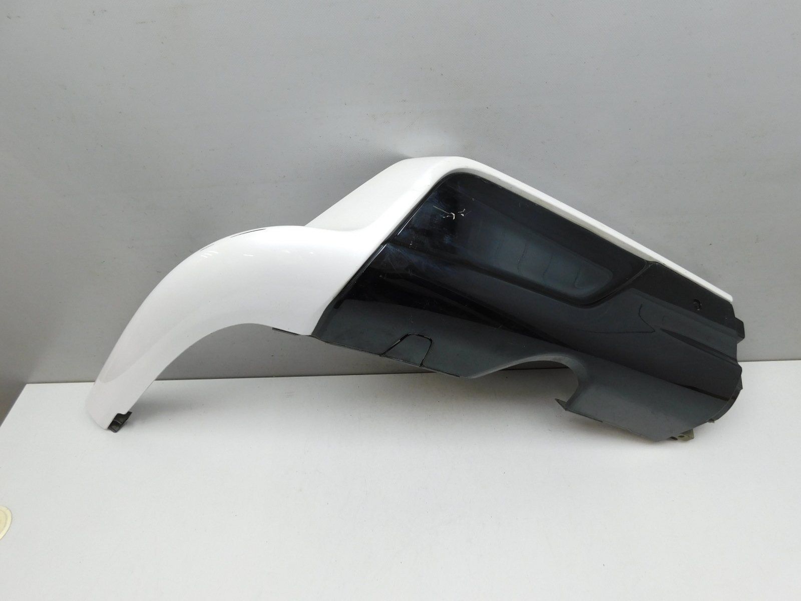 Накладка заднего бампера Lexus LX 570 (URJ200) 2007>