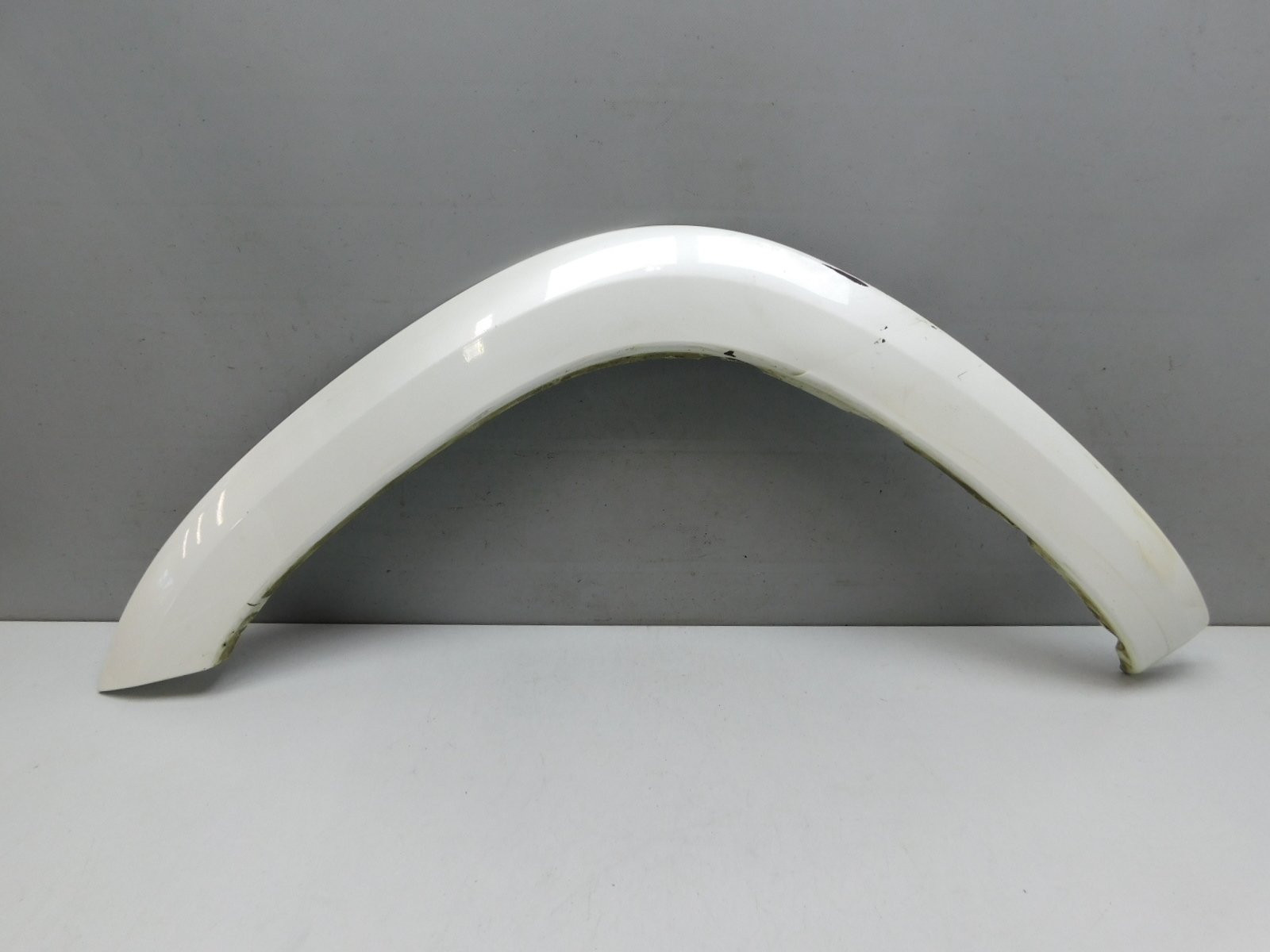 Накладка крыла переднего левого Toyota RAV 4 2006-2013