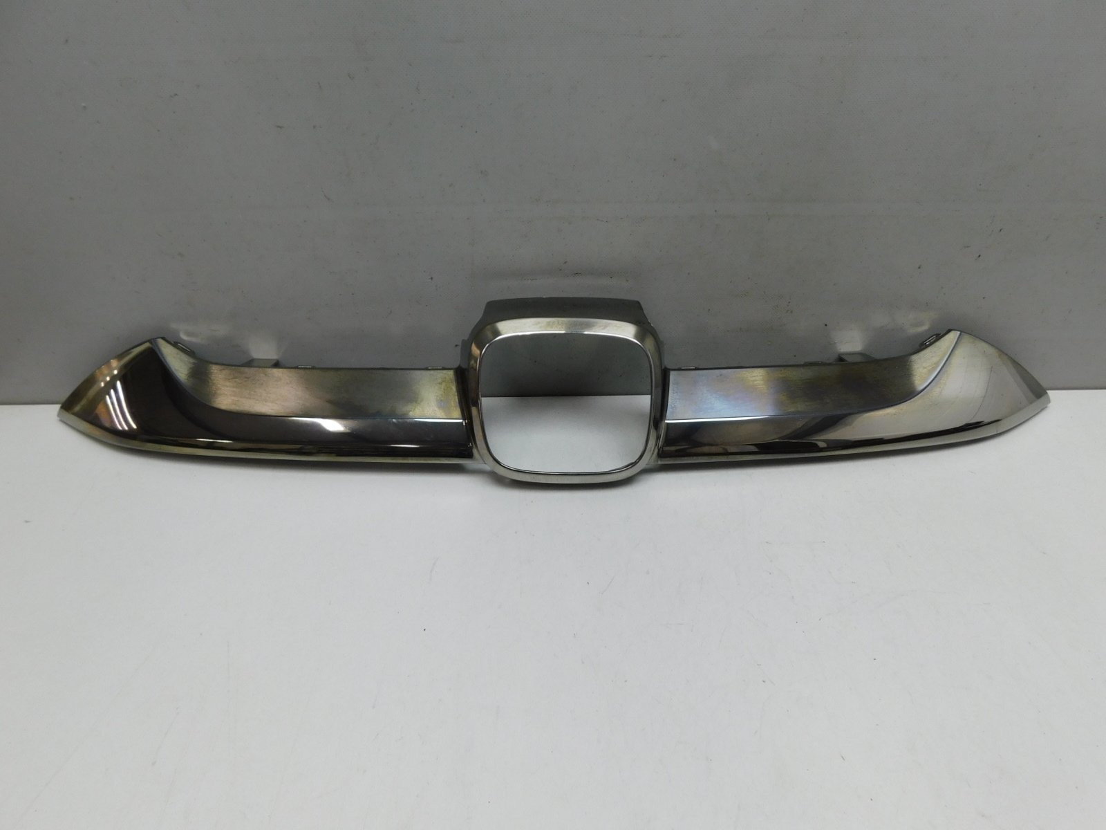 Накладка на решетку радиатора Honda CR-V 2017>