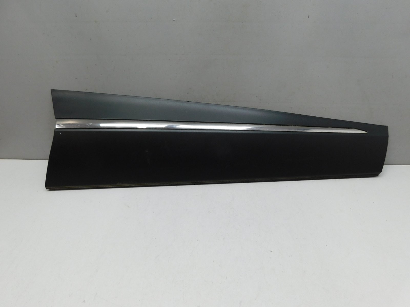 Накладка двери передней правой Renault Kaptur 2016>