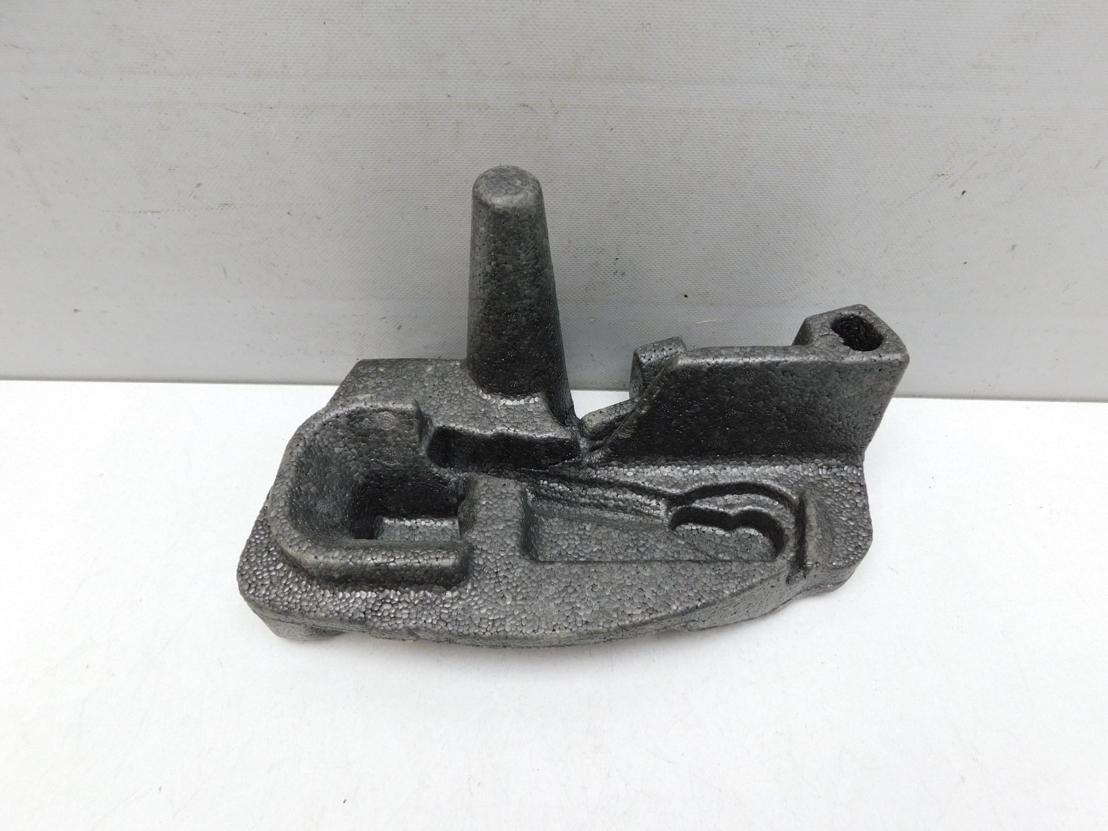 Ящик для инструментов BMW 1-серия F20/F21 2011>