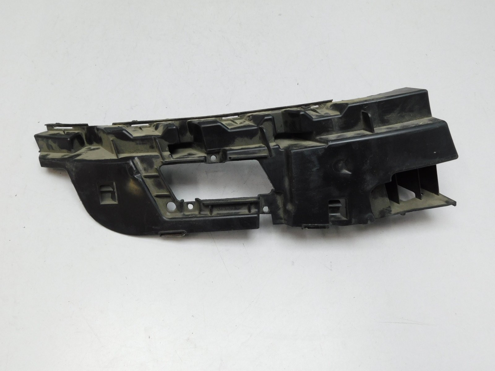 Кронштейн переднего бампера Jaguar F-PACE 2015>