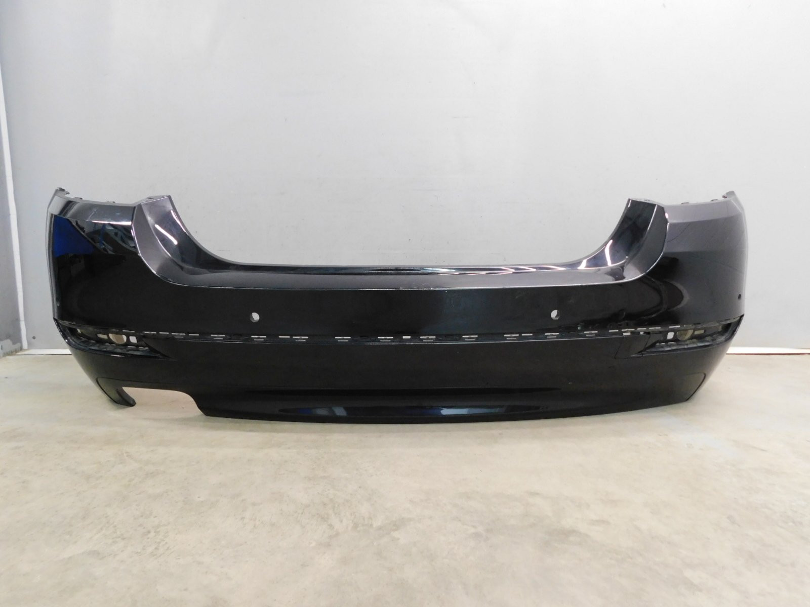 Бампер задний BMW 5-серия F10/F11 2009>