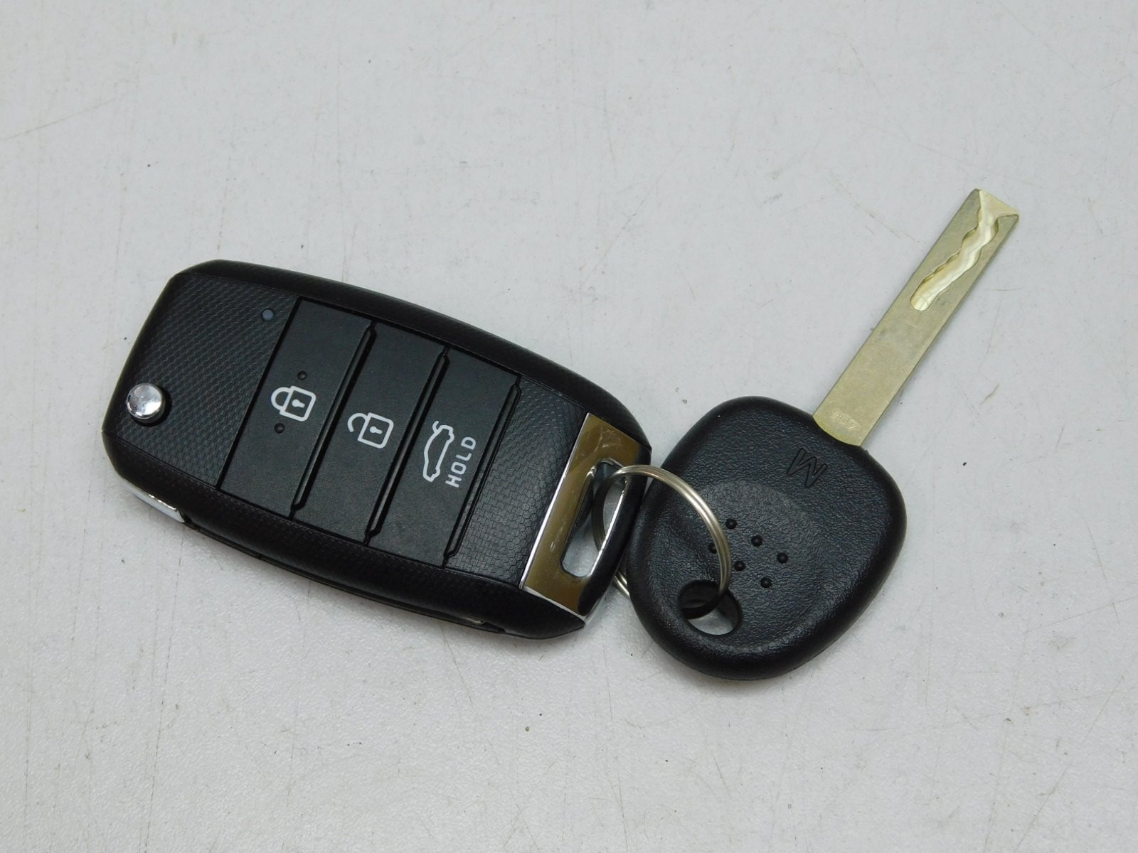 ключ зажигания renault logan 2. ключ зажигания бмв е46. Bmw 3 2018 ключ. Key 2018 key. Chevrolet malibu 2016 ключ.